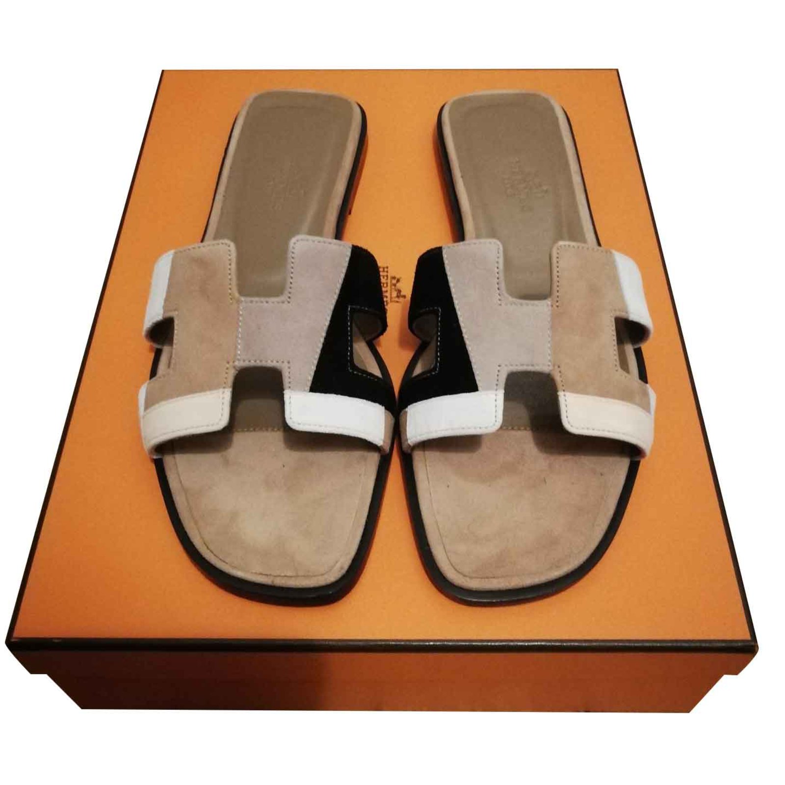 Hermès sandals Oran Multiple colors Beige Goatskin ref.101808 - Joli Closet