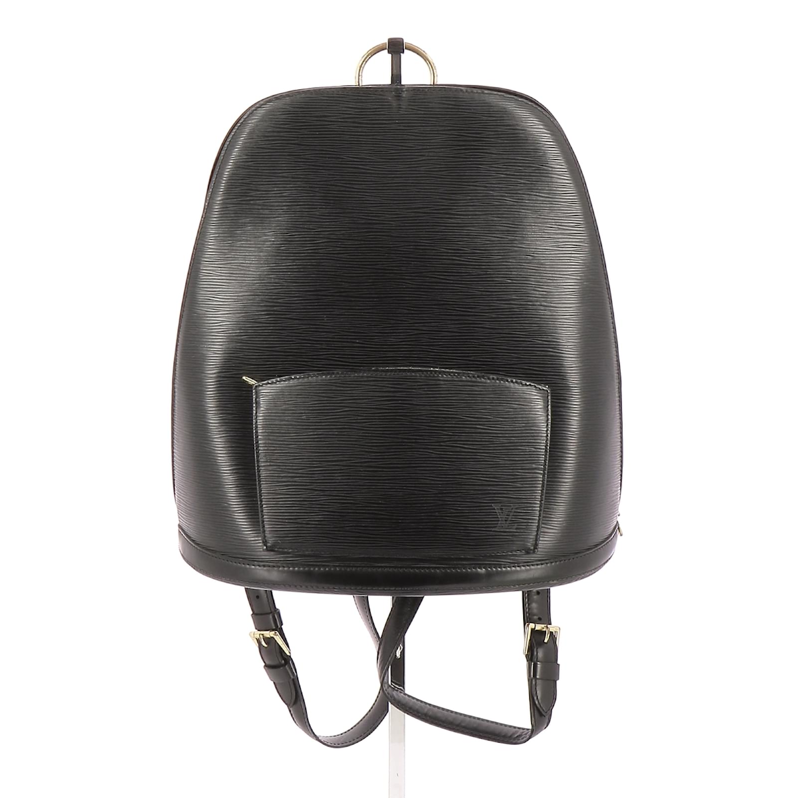 Louis Vuitton Backpacks Black Leather ref.106362 Joli Closet