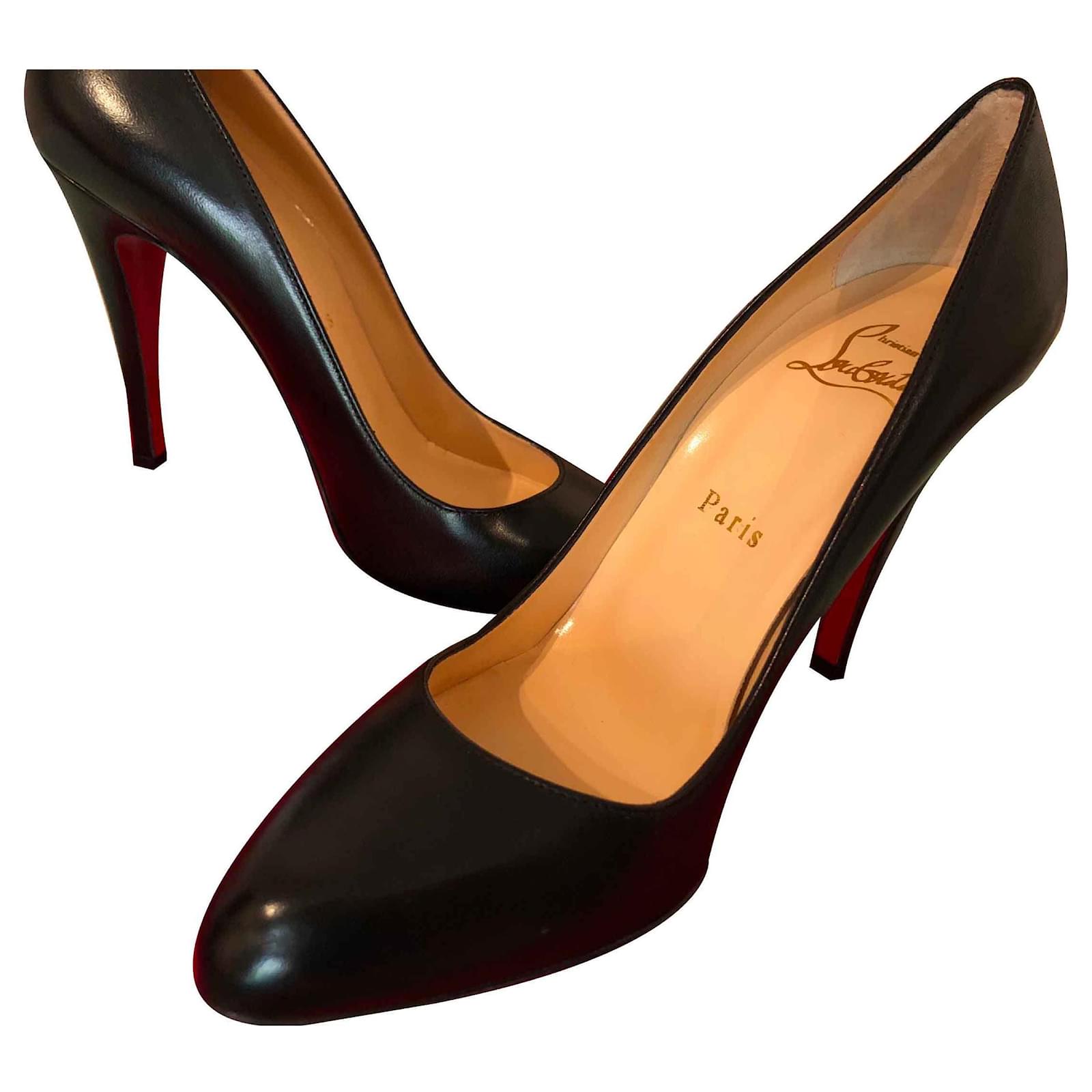 Christian Louboutin Tacones Negro Cuero ref.115521 - Joli Closet