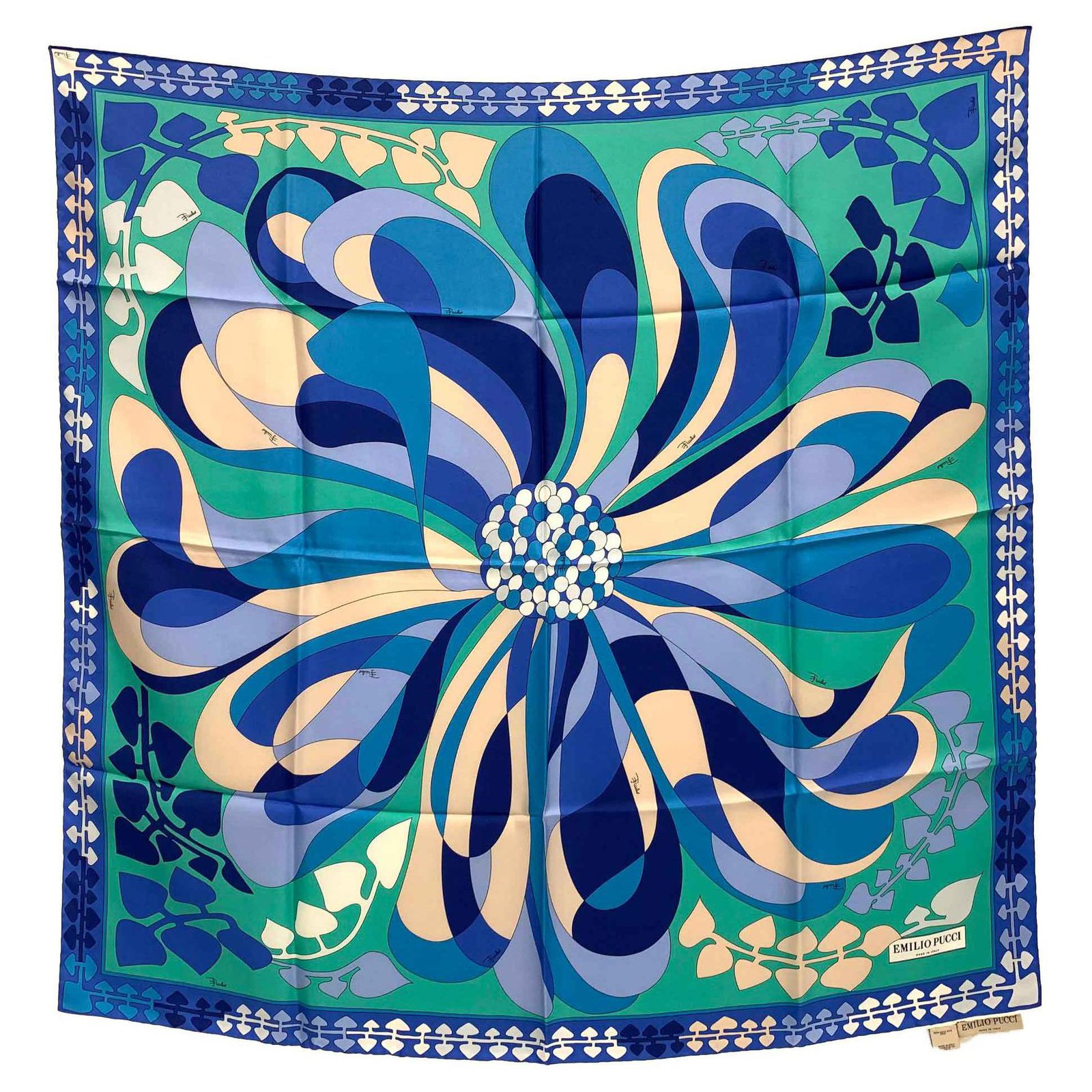 Emilio Pucci Printed retro foulard Multiple colors Silk ref.115668