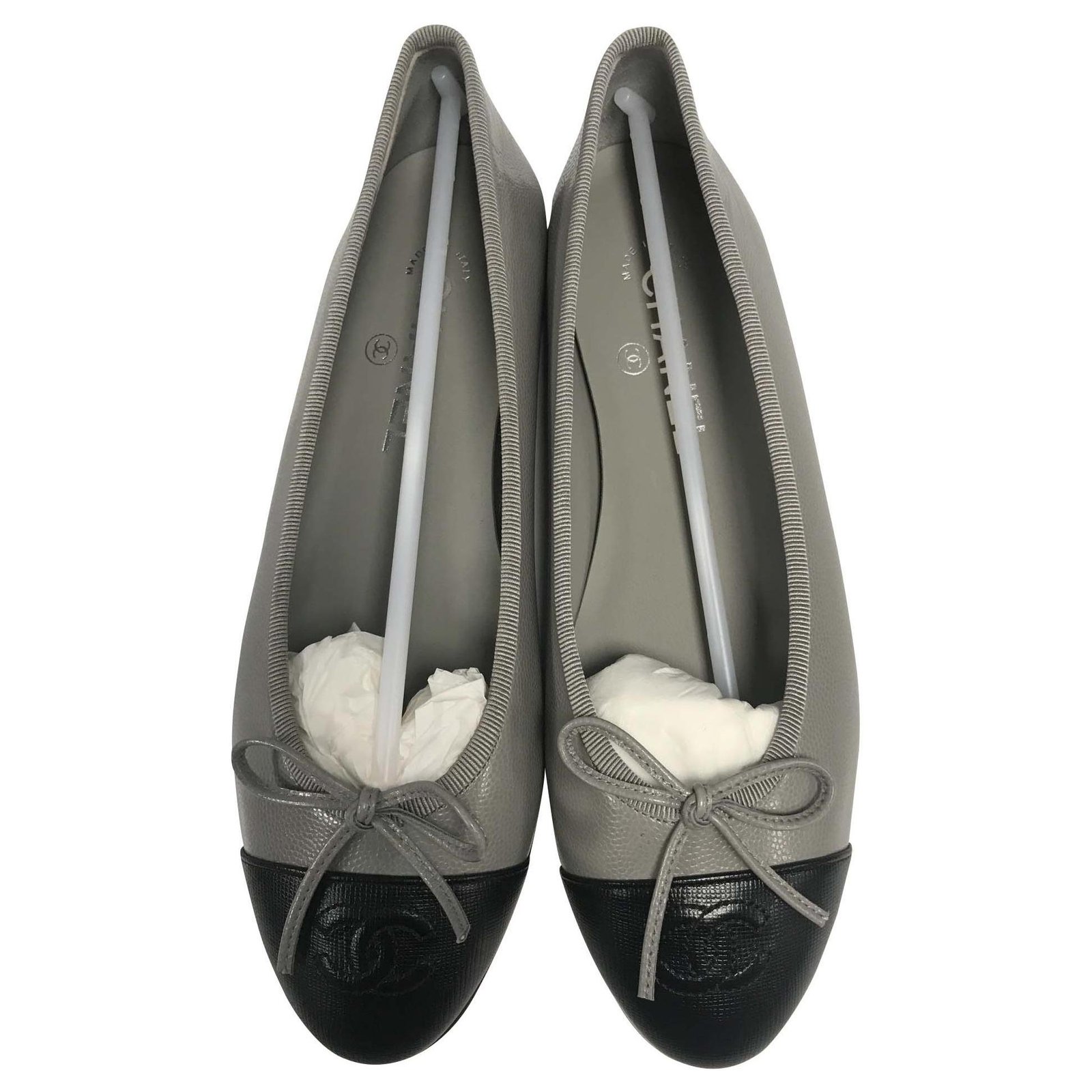 CHANEL LEATHER BALLERINA (grained calf) taille 38 / NEW & NEVER SERVED Black  Grey ref.116051 - Joli Closet