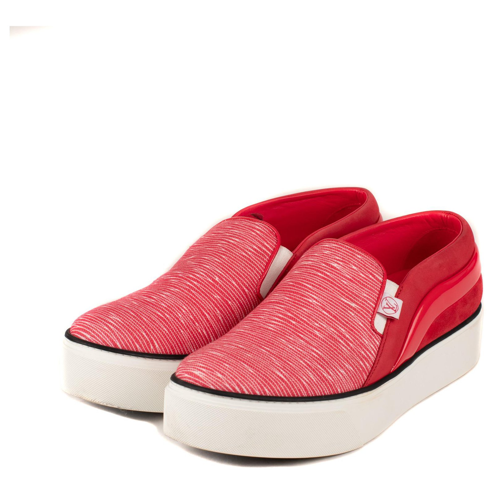 Louis Vuitton sneakers model Catwalk sneaker raspberry color