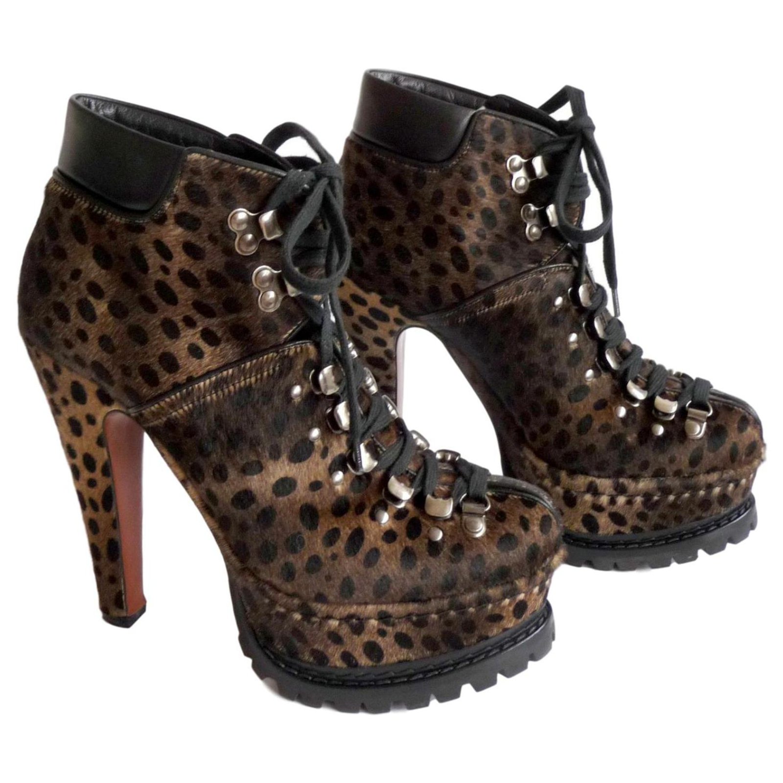 alaia ankle boots