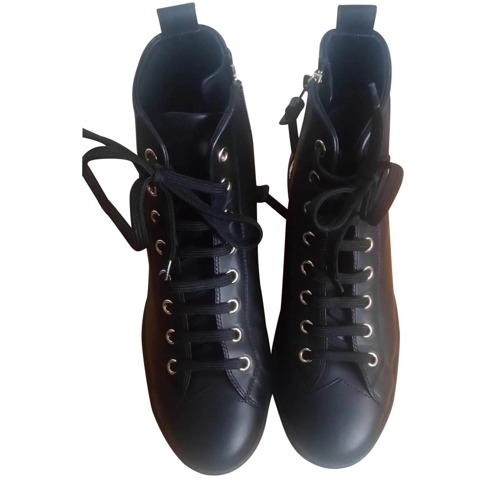 Louis Vuitton Stellar sneaker Black Leather ref.120223 - Joli Closet