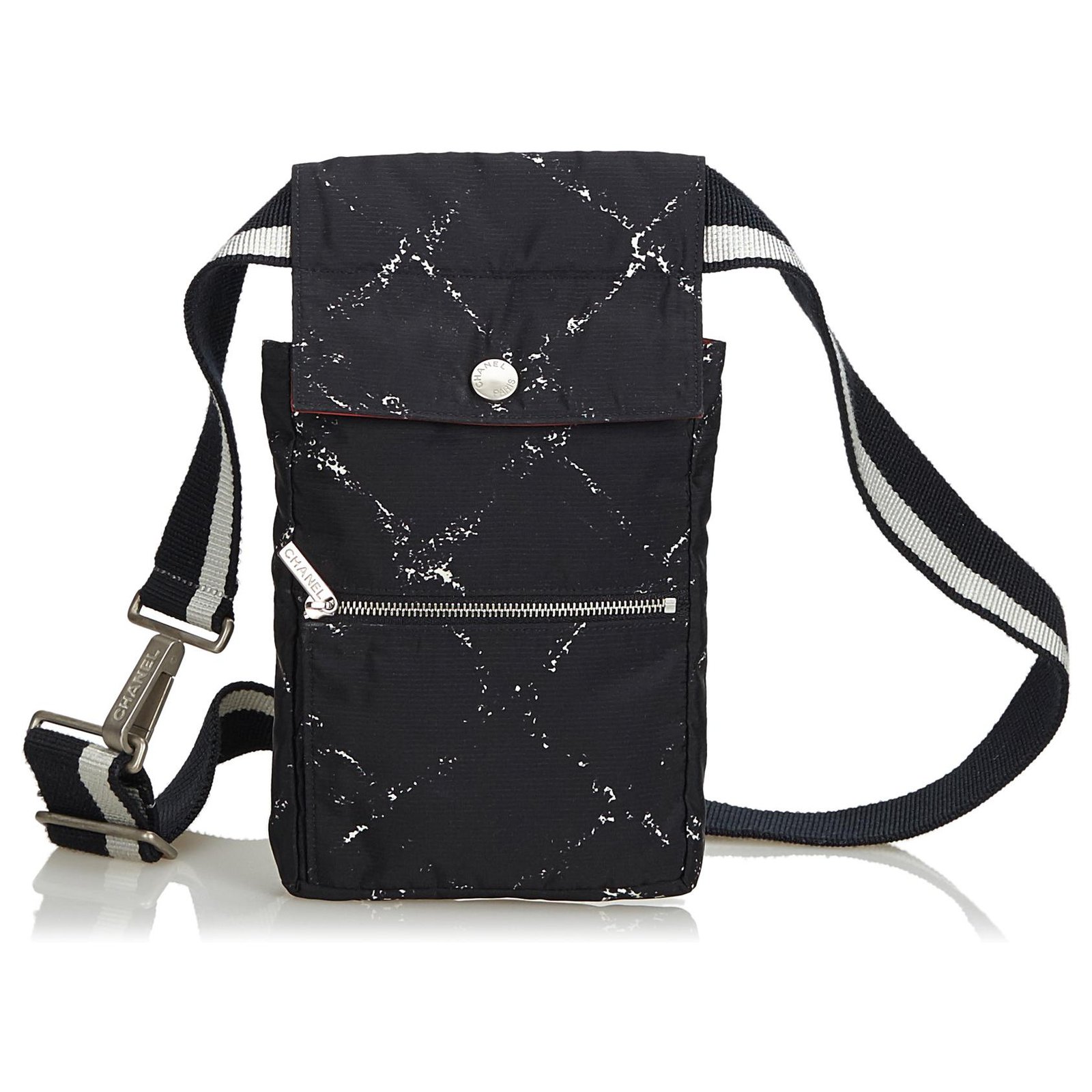 Chanel Black Old Travel Line Belt Bag White Nylon Cloth ref.124411 - Joli  Closet