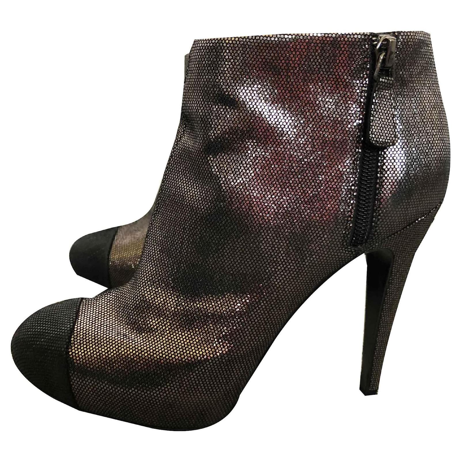 Chanel Stivaletti Metallico Pelle ref.125389 - Joli Closet