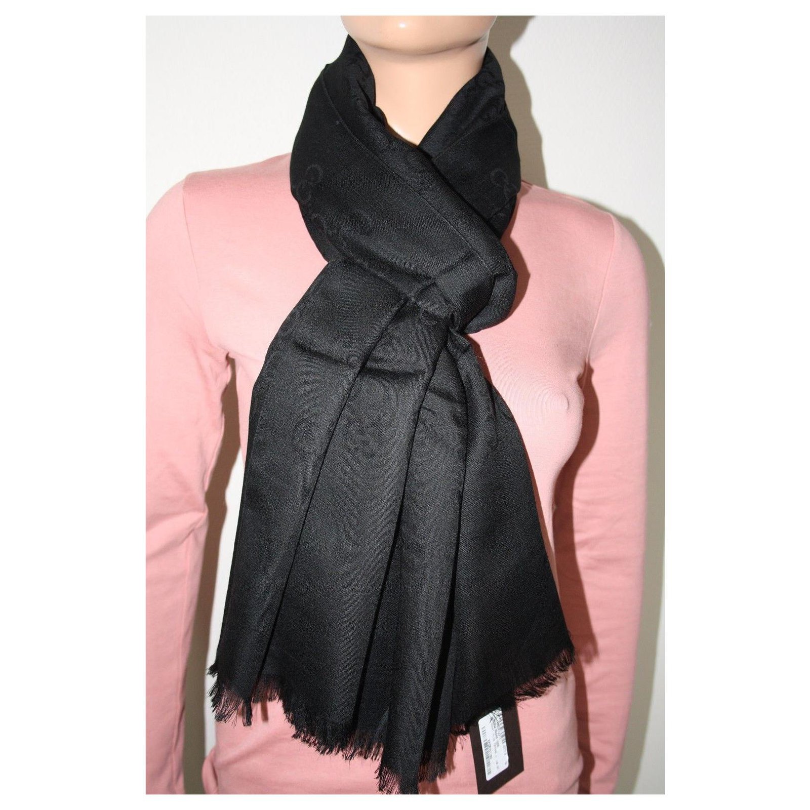 GUCCI Gucci GG pattern scarf black 70% wool / silk 30% ref.125508