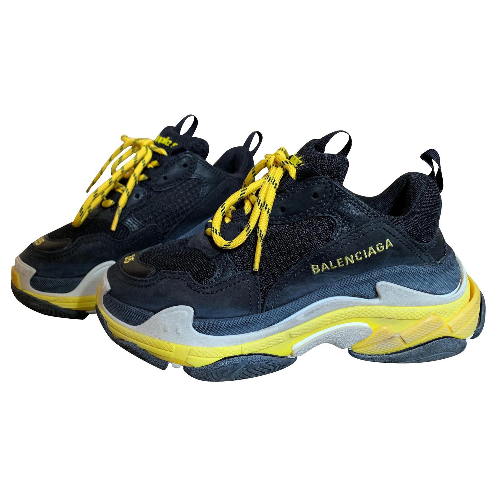 Balenciaga Synthetic Triple S Low Top Trainers in Black for