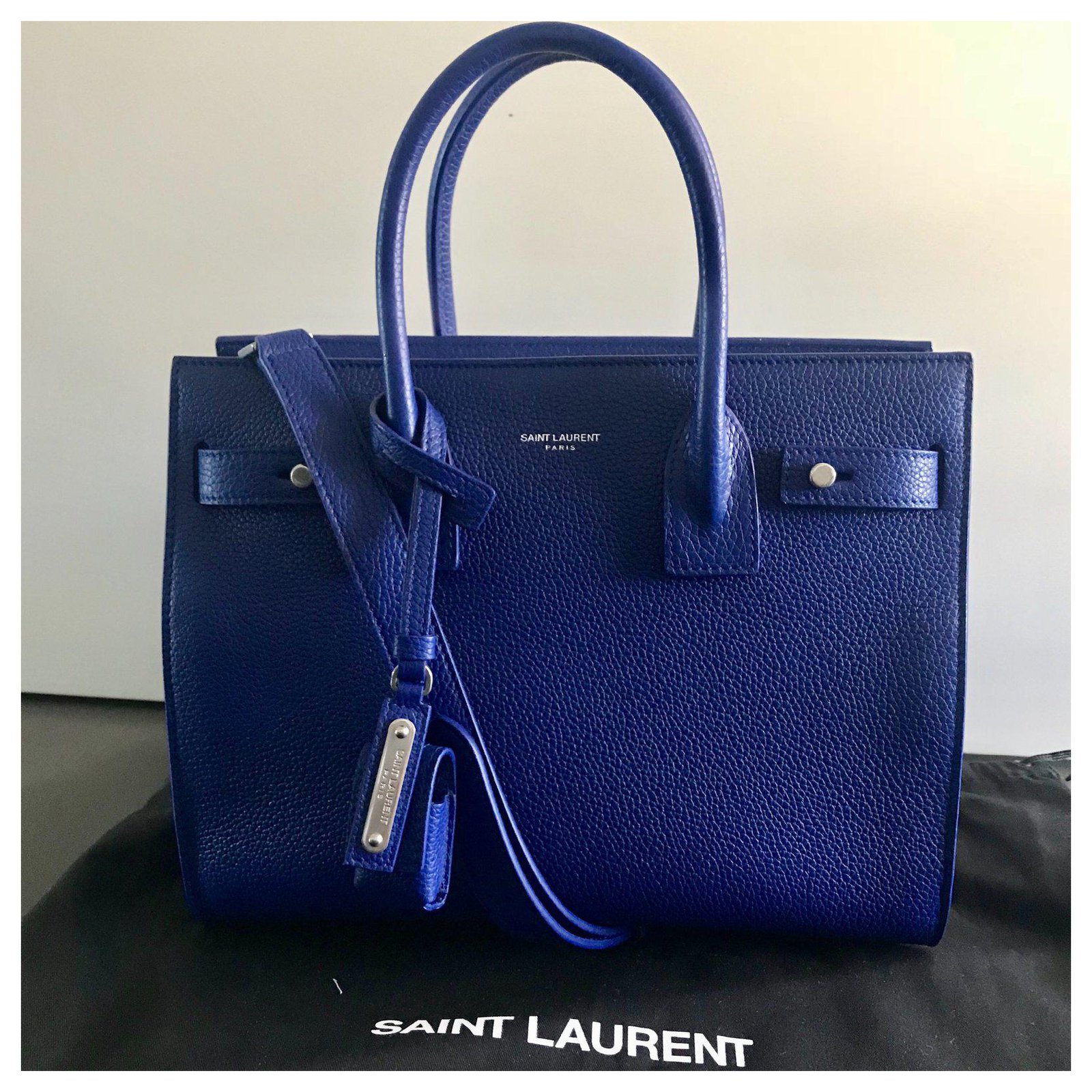 Saint Laurent Sac de jour Baby Blue Leather ref.380859 - Joli Closet