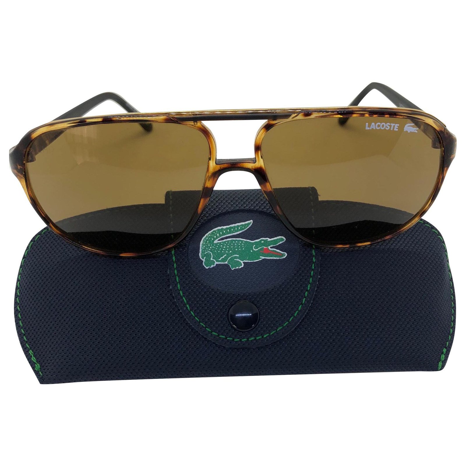 lacoste sunglasses logo