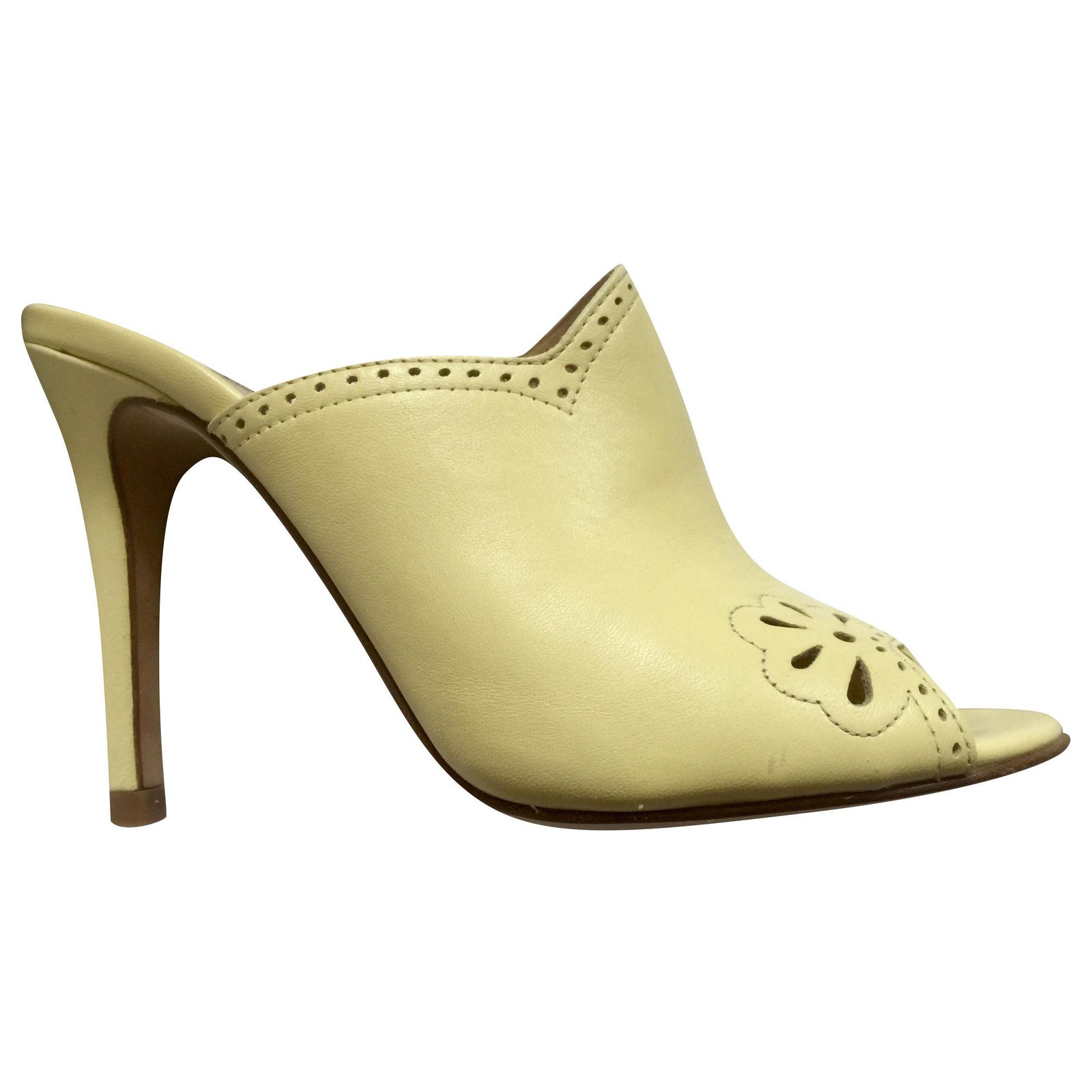 Lk Bennett Pastel yellow heels with cut 