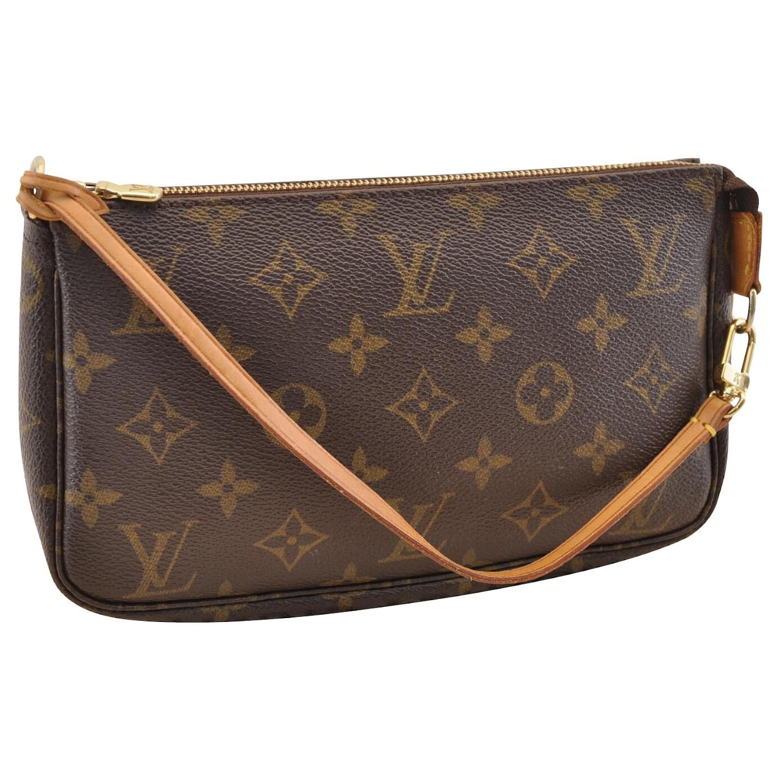 pochette accessoires vuitton