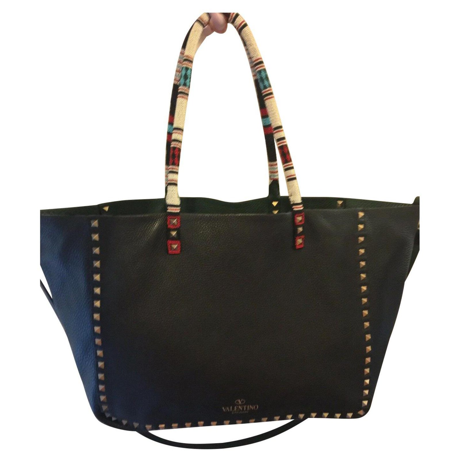 Sac cabas Valentino Garavani Rockstud 388990 d'occasion