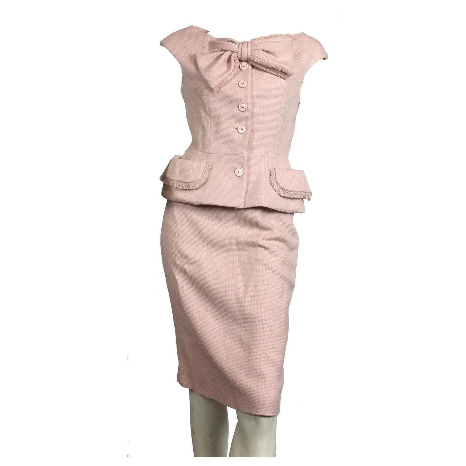 Chia sẻ hơn 61 về dior pink suit  Du học Akina