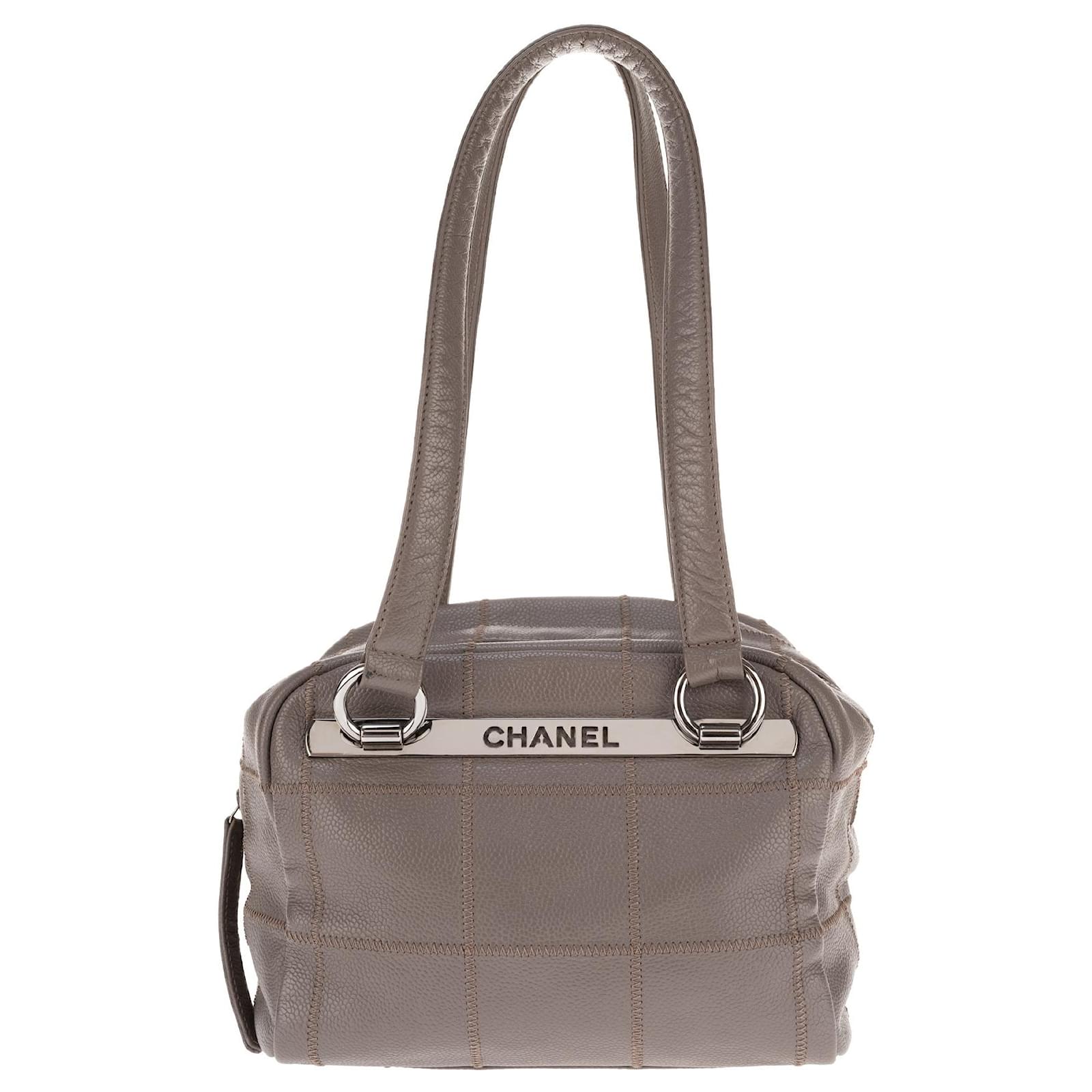 Bella borsa cubo Chanel in pelle grana grossa in ottime condizioni! Grigio  ref.133377 - Joli Closet