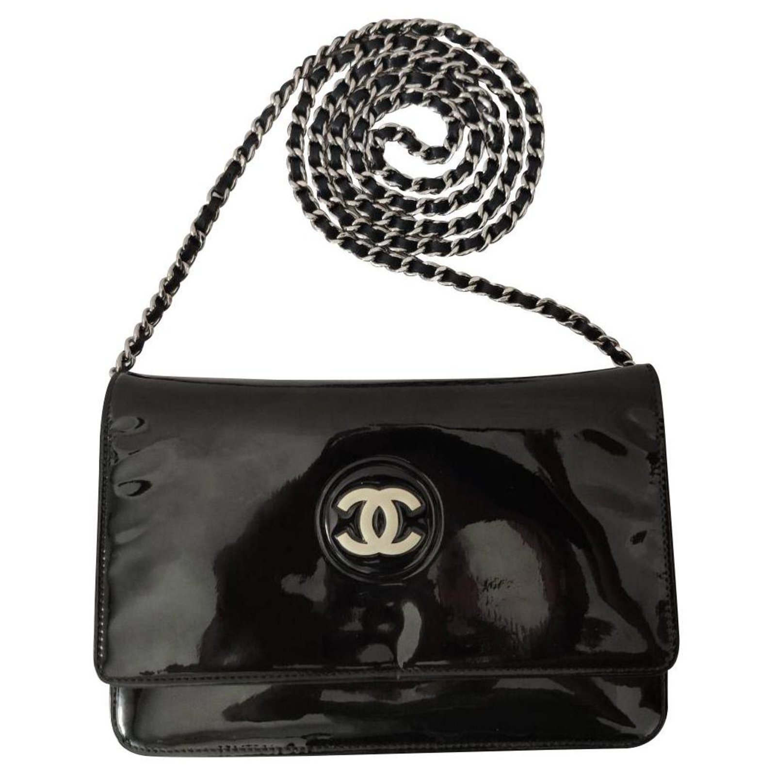 Chanel Clutch bags Black Patent leather ref.133851 - Joli Closet