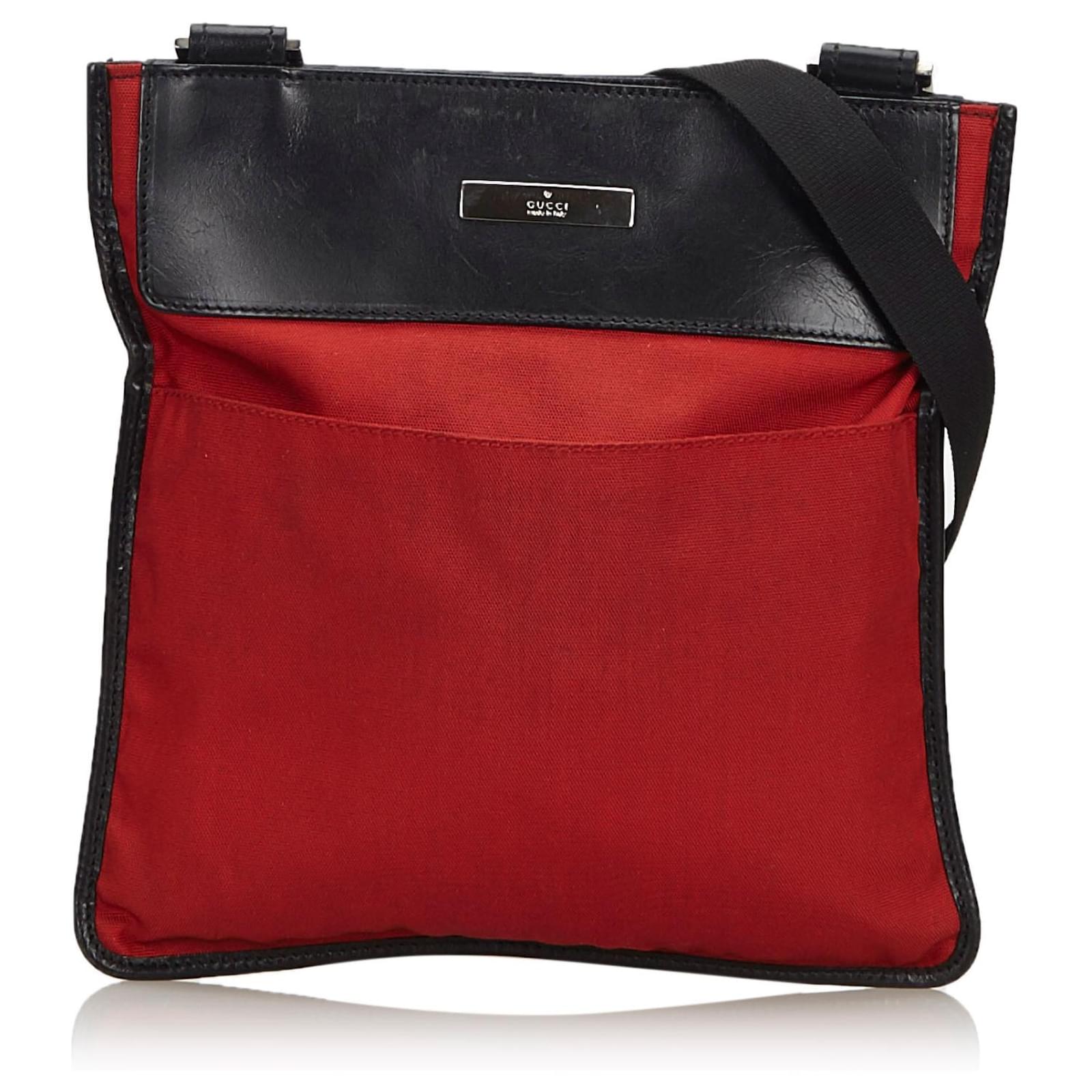 Gucci Red Nylon Crossbody Bag Black Leather Cloth ref.136969 Joli Closet