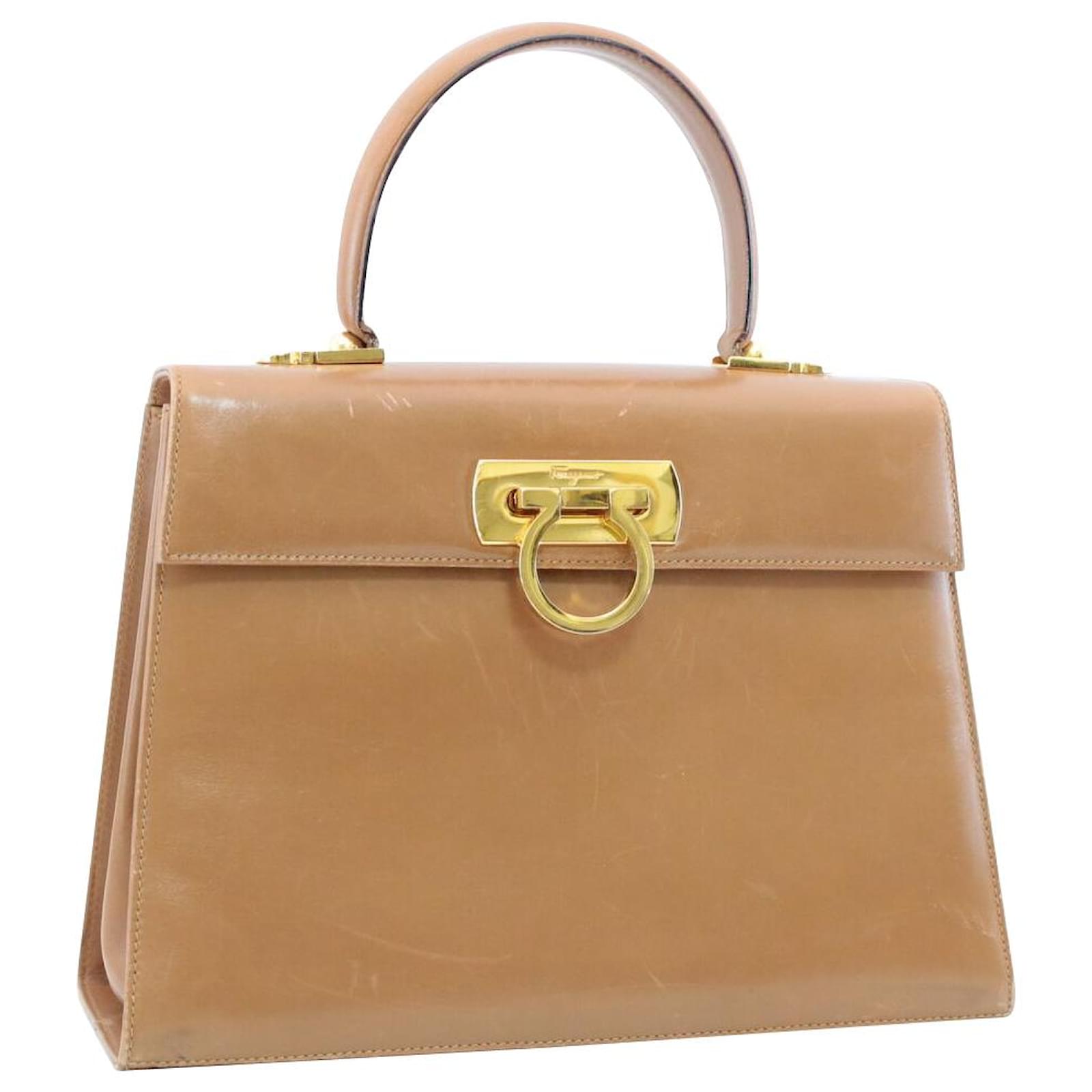 ferragamo gancini top handle bolsa
