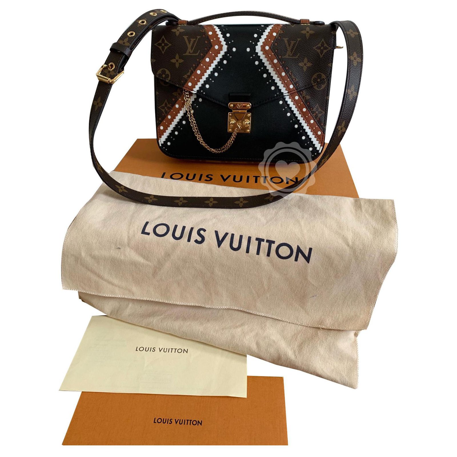 Louis Vuitton Pochette Metis Limited Edition Brogue Year 2017