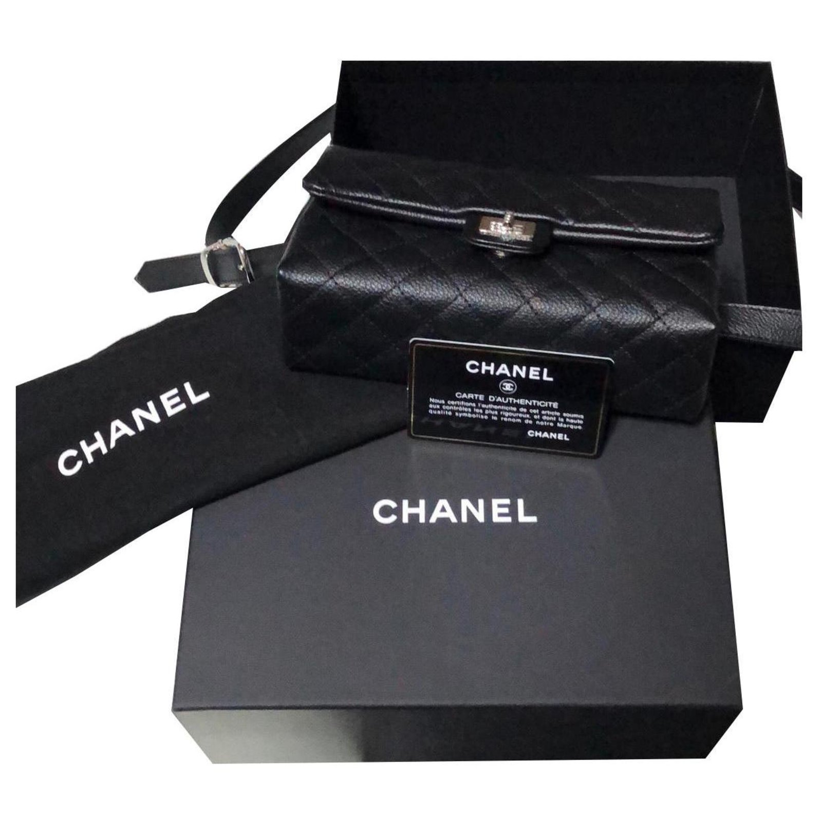 chanel pouch clutch