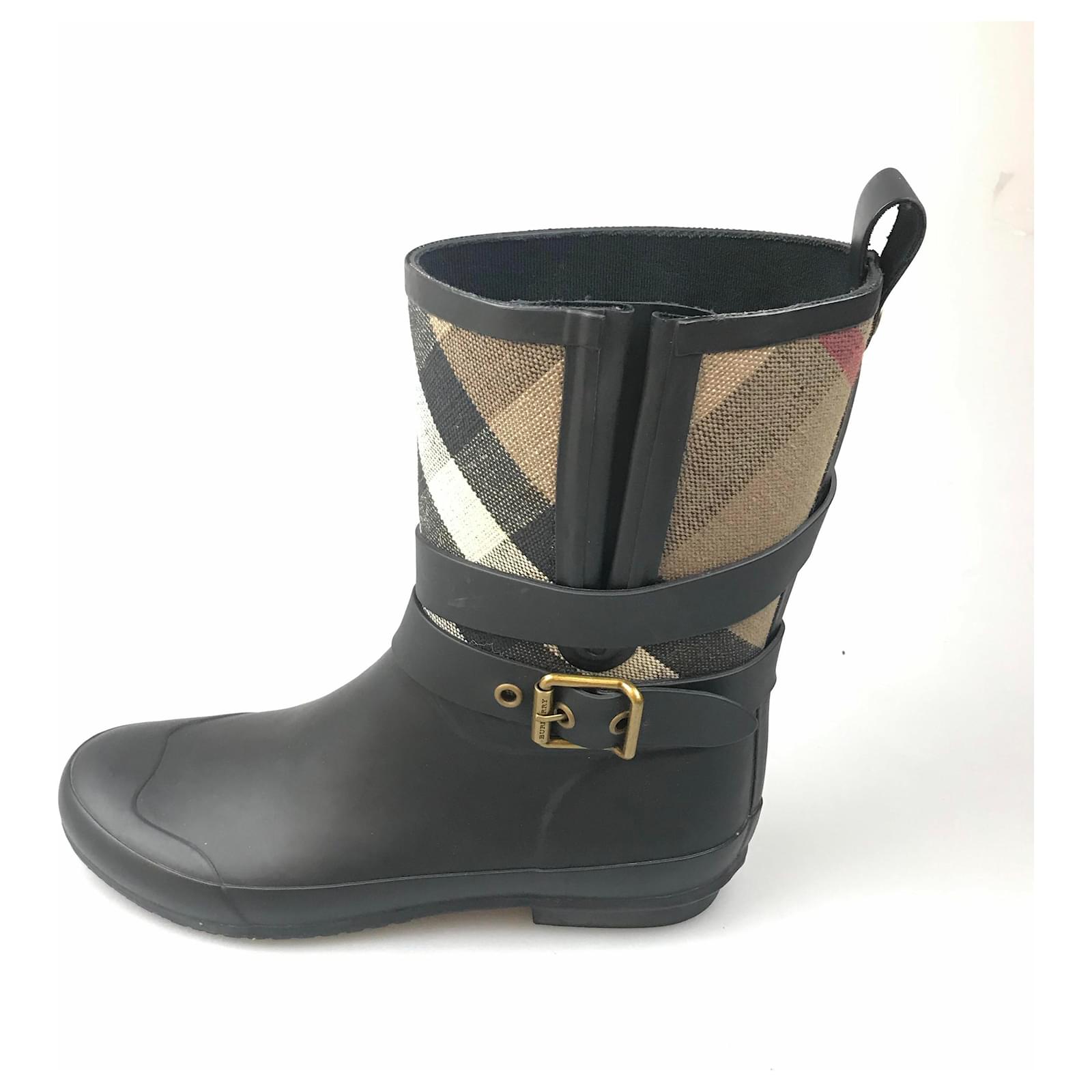 Burberry Women's Rubber Rain Boots