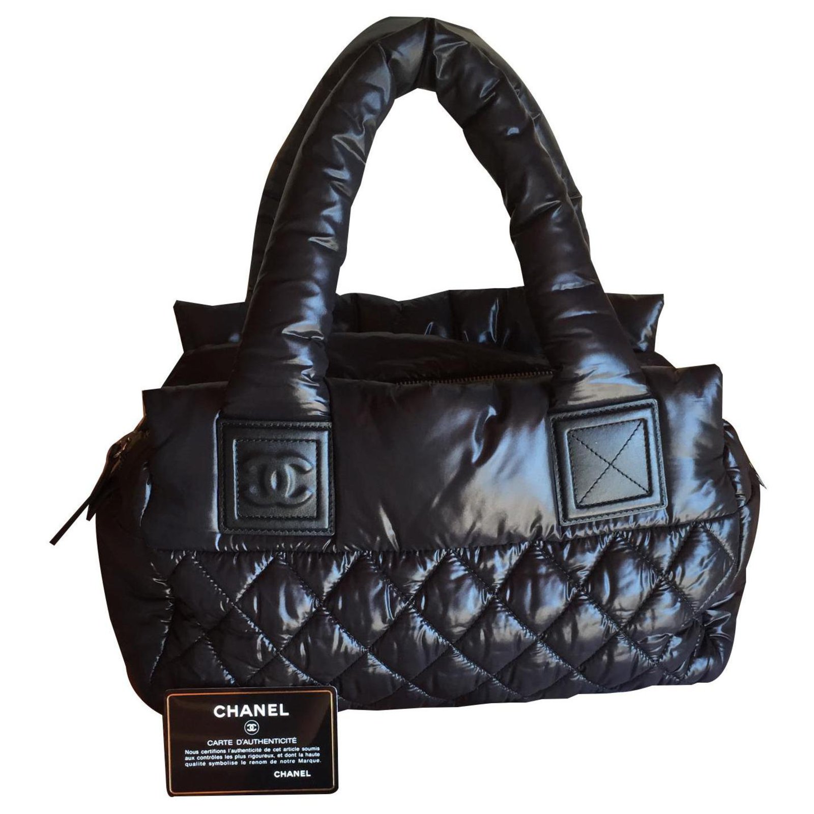 Cocoon Chanel bag Black Synthetic ref.144124 - Joli Closet