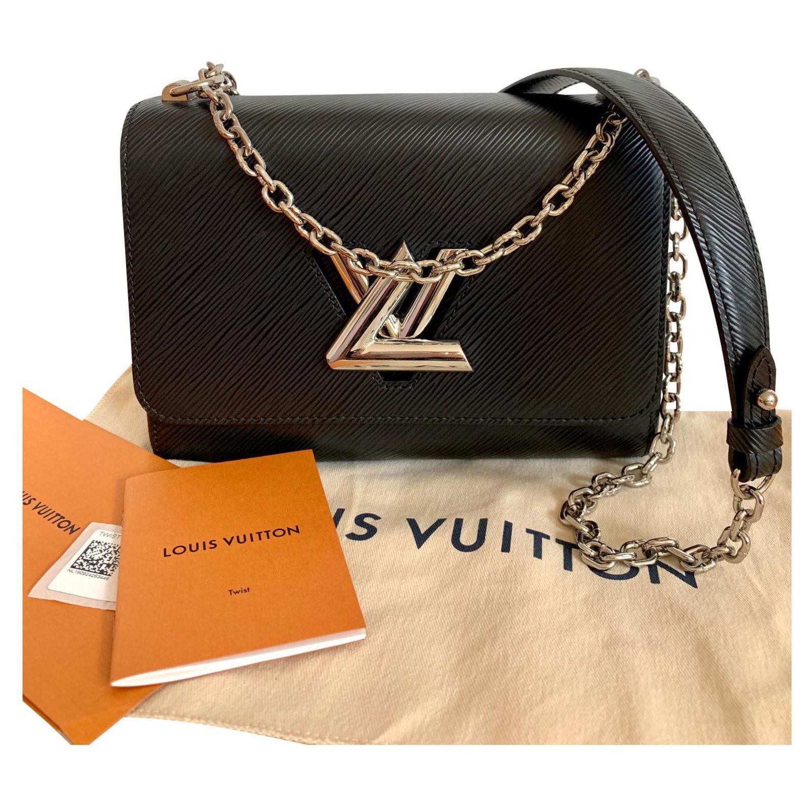 Twist Louis Vuitton Cintura intrecciata Epi LV nera Nero Pelle ref.1036151  - Joli Closet