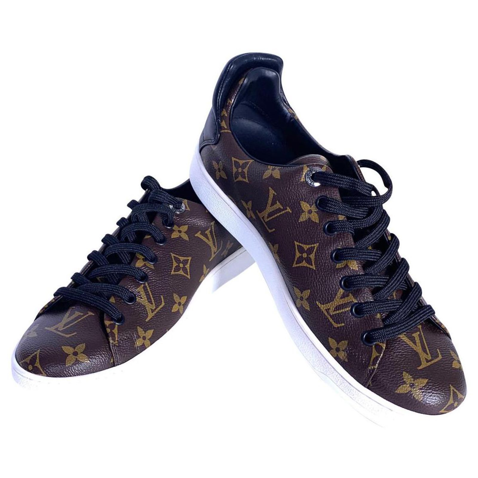 Louis Vuitton Sneakers Brown Cloth ref.146364 - Joli Closet
