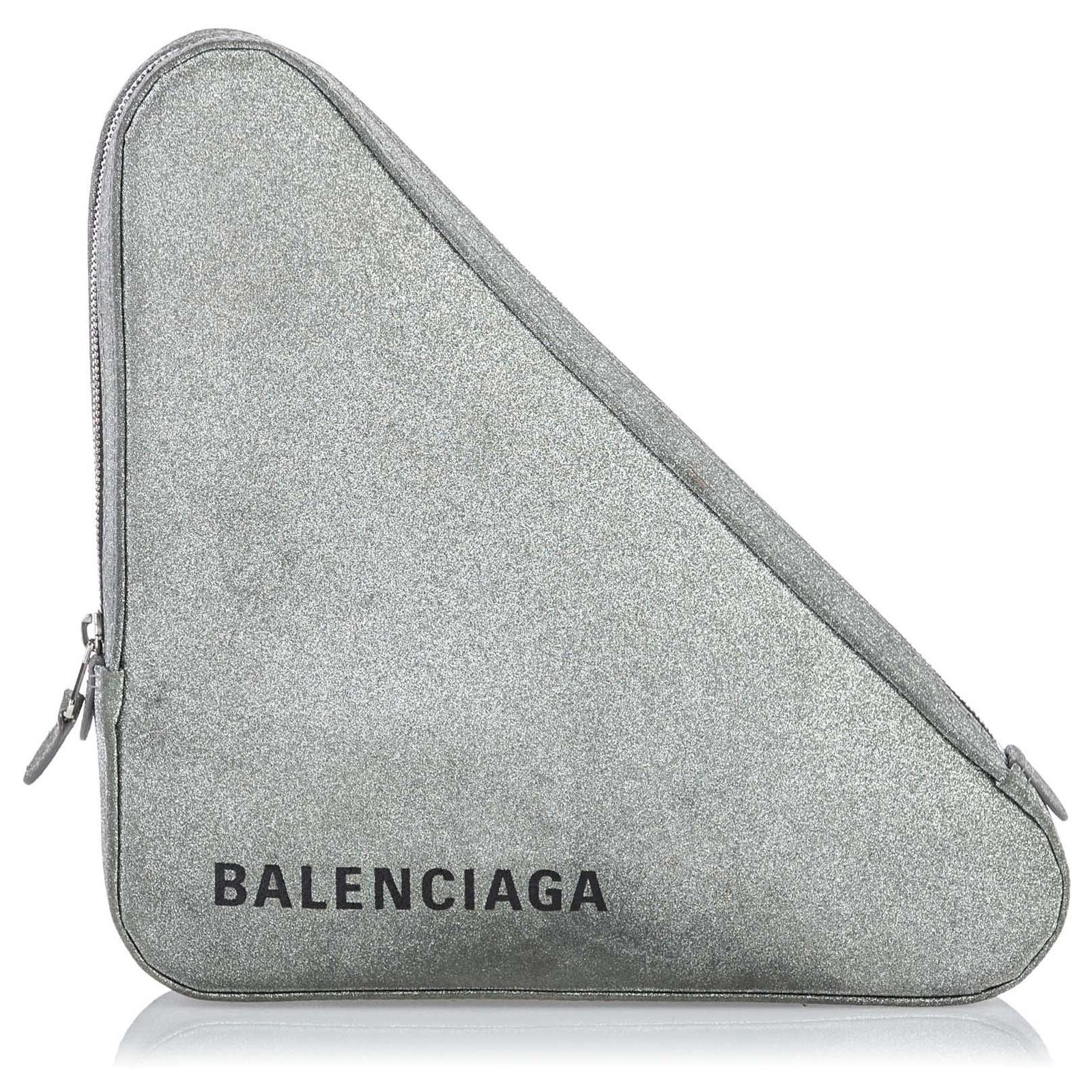 Balenciaga Silver Leather Triangle Clutch Silvery ref.147268 - Joli Closet