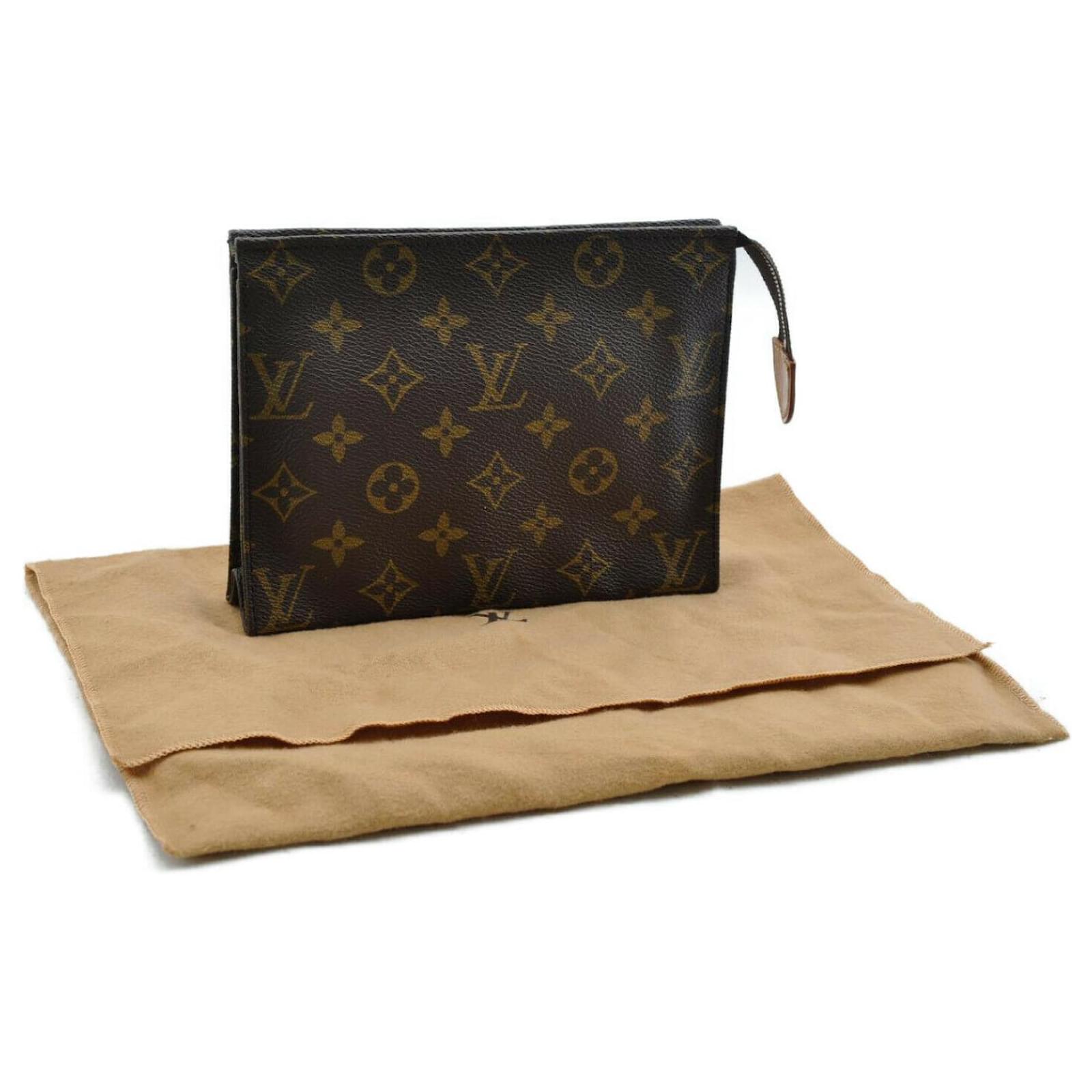 poche toilette louis vuitton