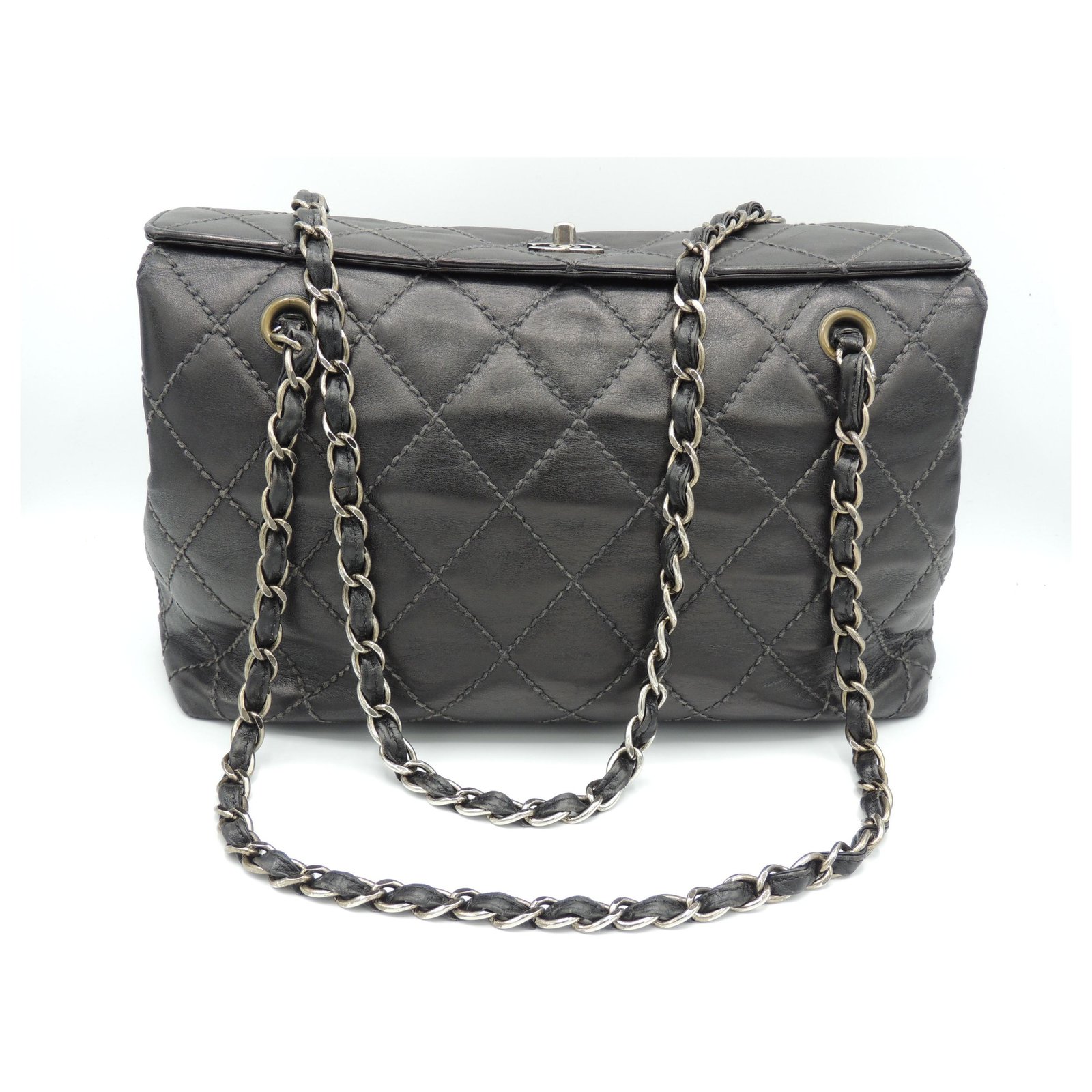 CHANEL BAG Rare model! Black Leather ref.148907 - Joli Closet