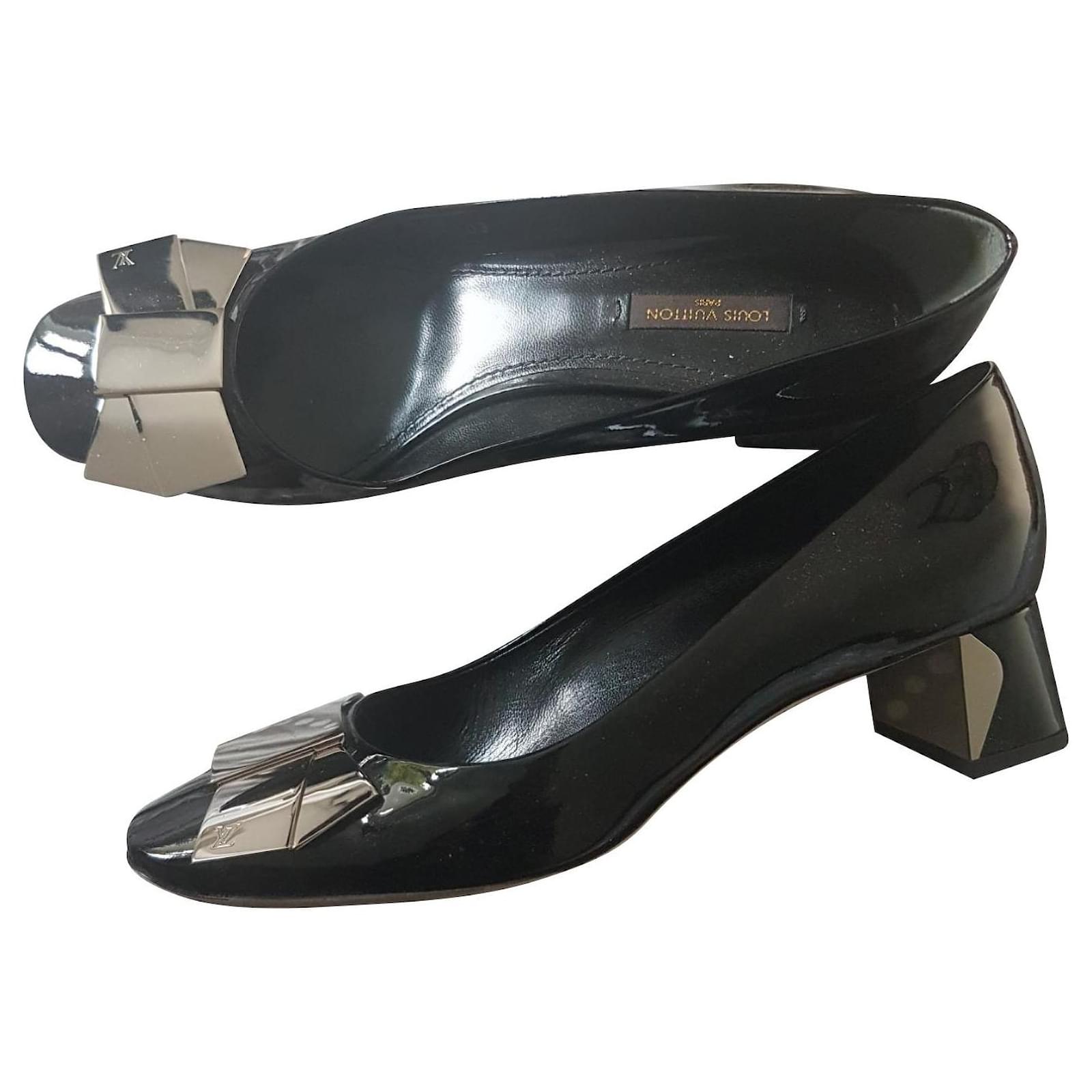 Escarpins Noirs Vernis Bruno Frisoni Taille 38,5 - Talons Aiguilles En Cuir D'Italie