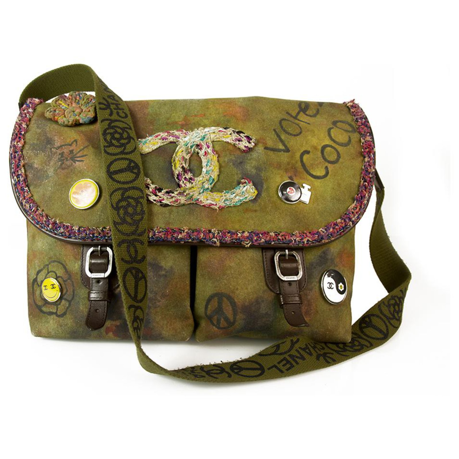 ChanelGraffiti On The Pavement Bag-limited Edition Khaki Canvas Messenger  Bag Cotton ref.150739 - Joli Closet