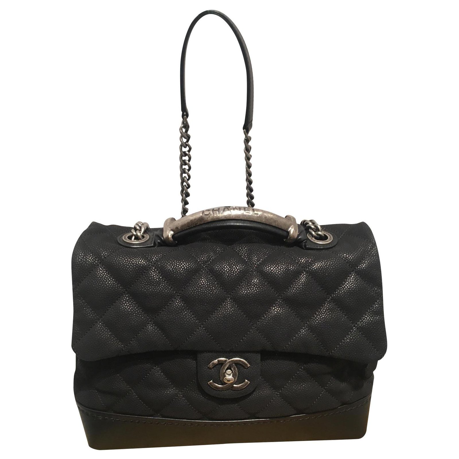 Timeless Chanel Hand bags Black Leather ref.151092 - Joli Closet