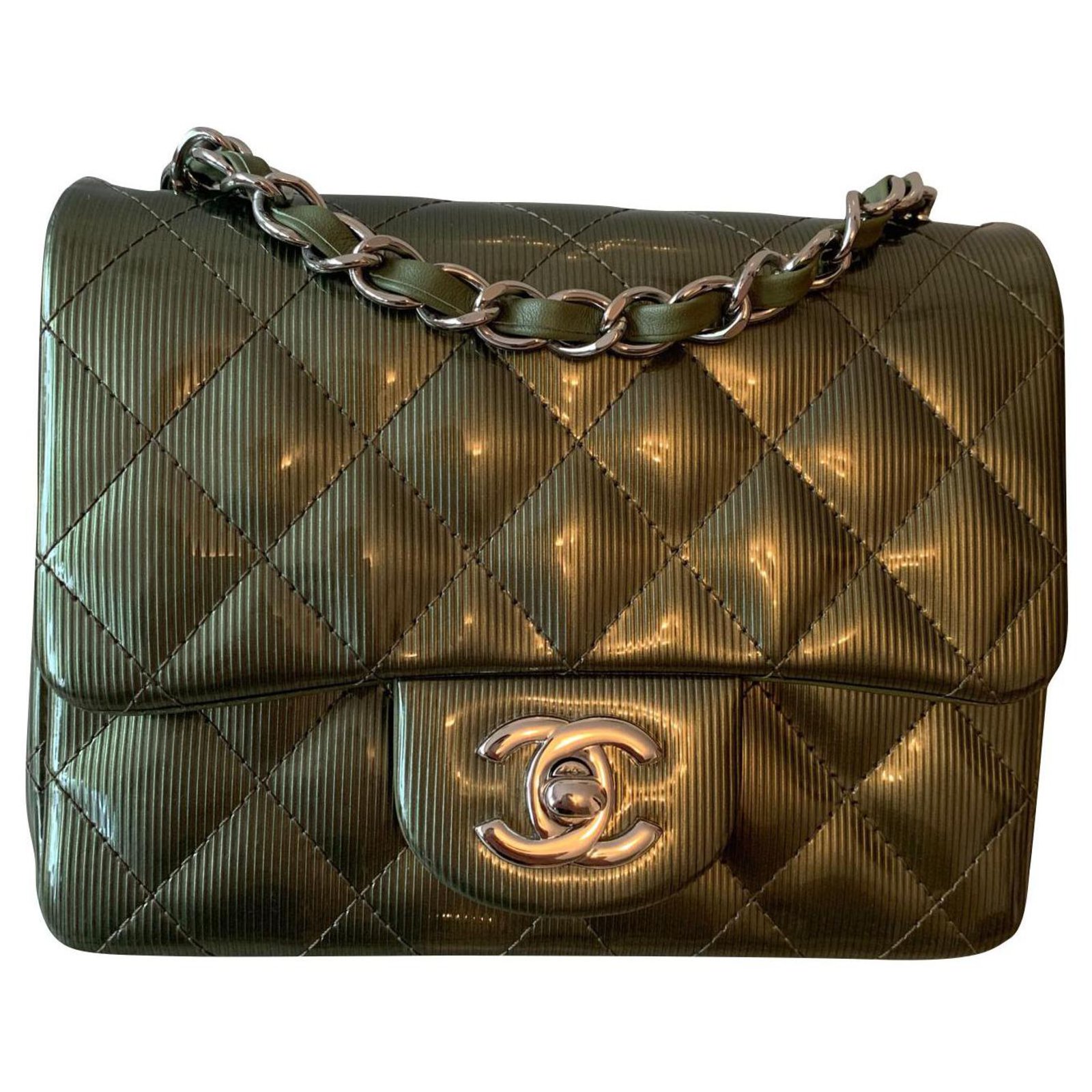 Timeless Chanel Square Green Olive green Patent leather ref.153193 - Joli  Closet