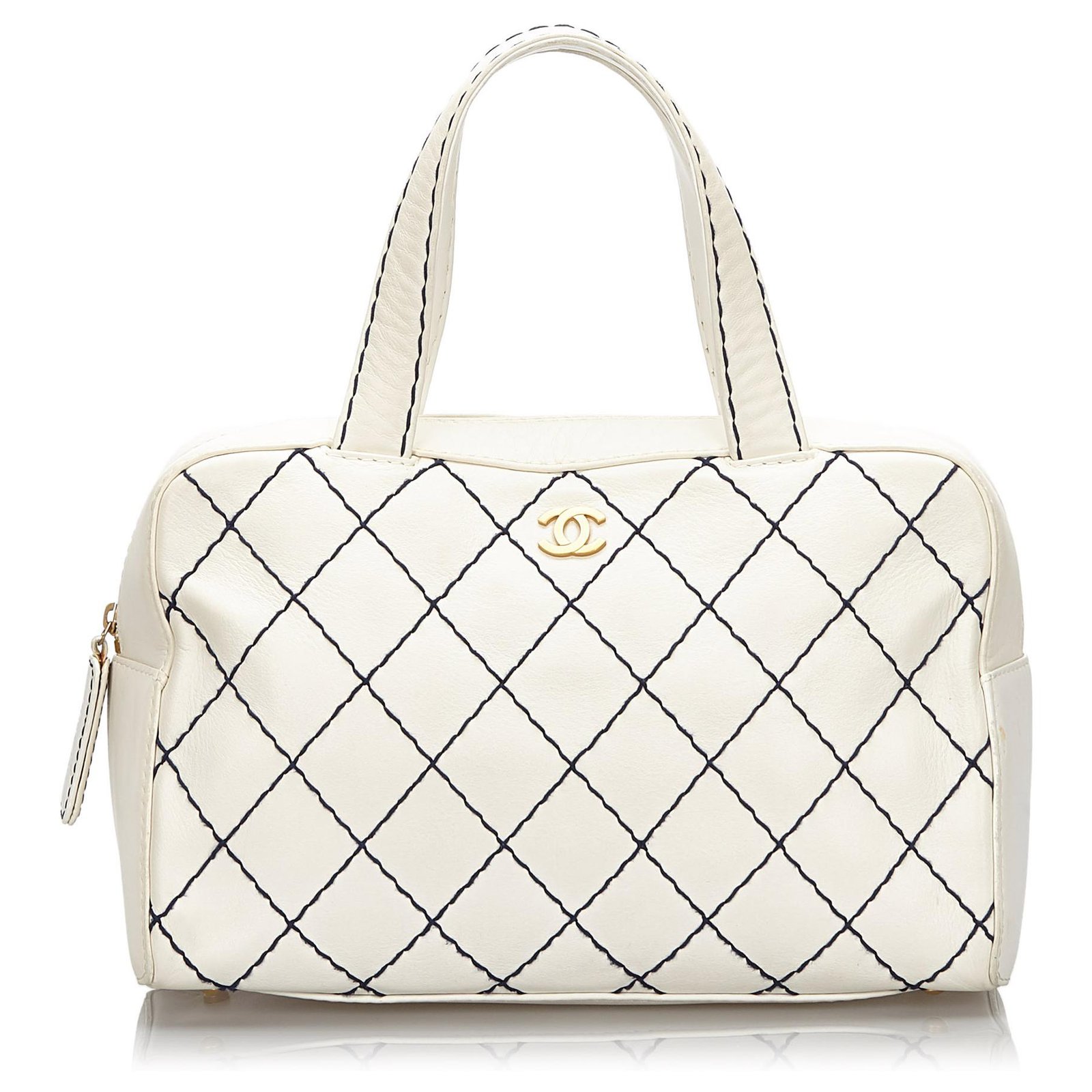 Chanel White Surpique Leather Handbag ref.159018 - Joli Closet