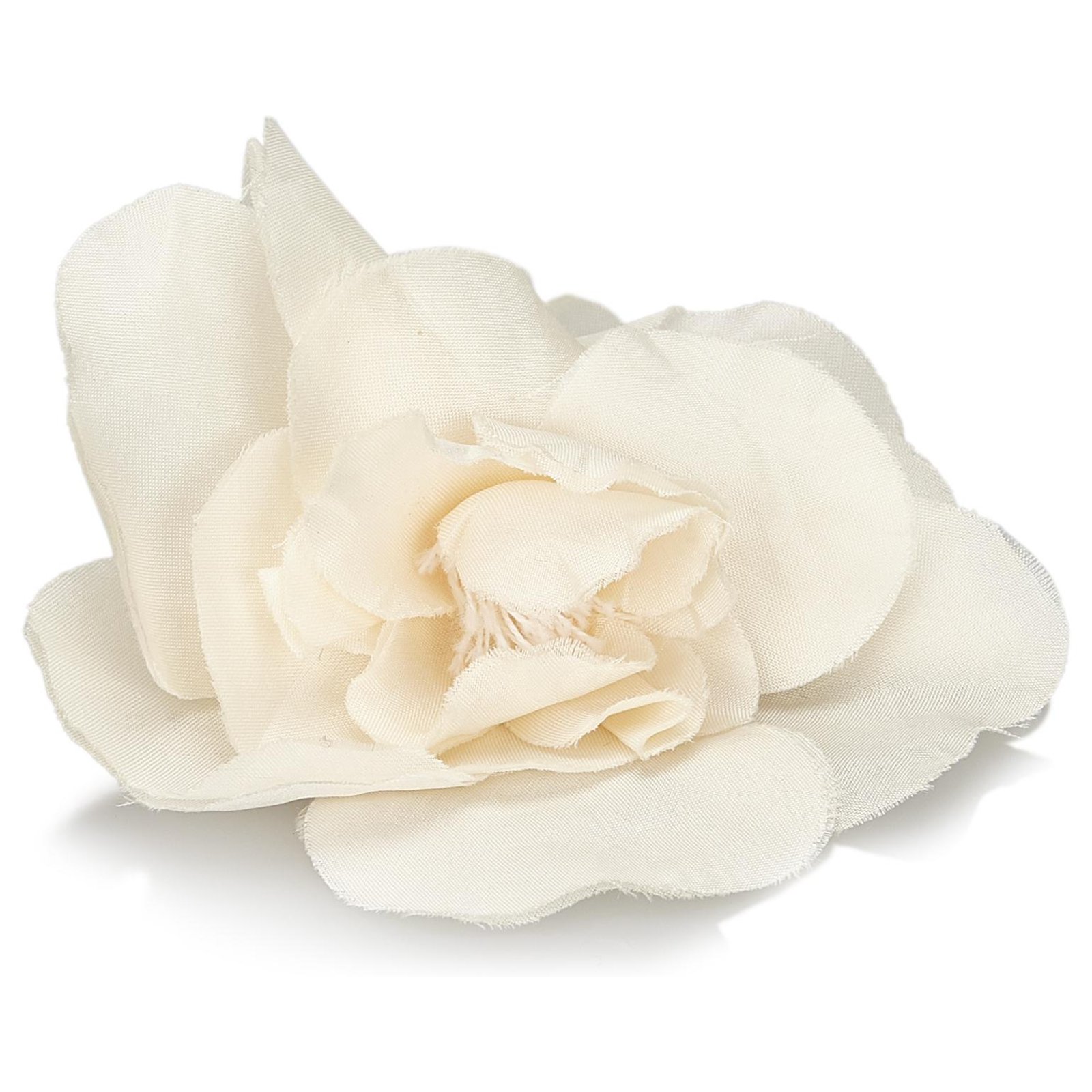 Chanel White Fabric Camellia Brooch Cream Cloth ref.160049 - Joli