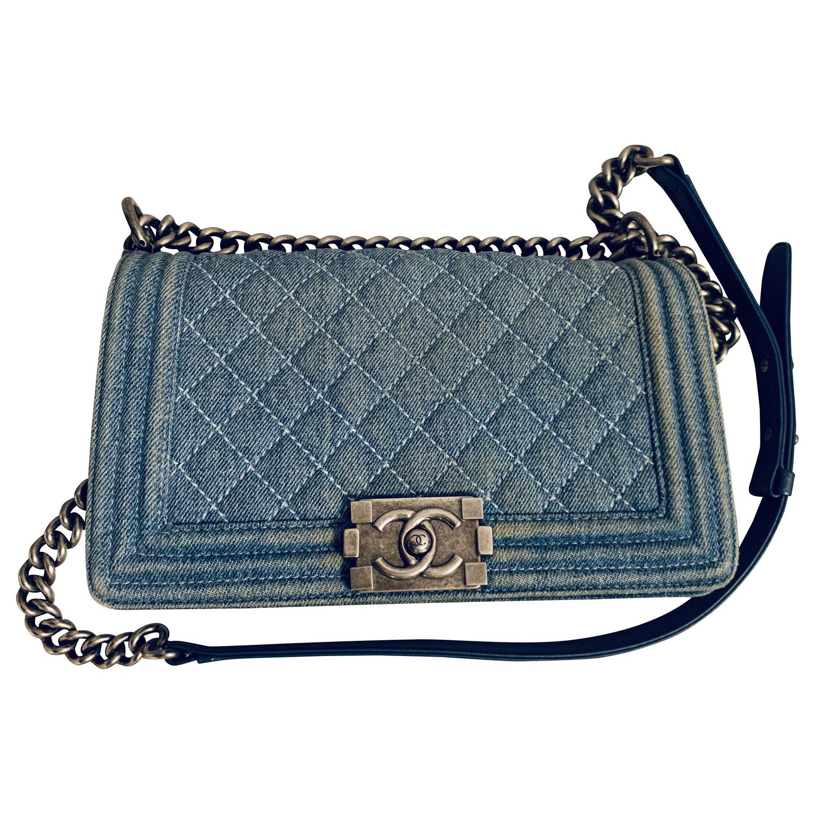 Chanel BOY Bag Medium Blue Denim ref.165147 - Joli Closet