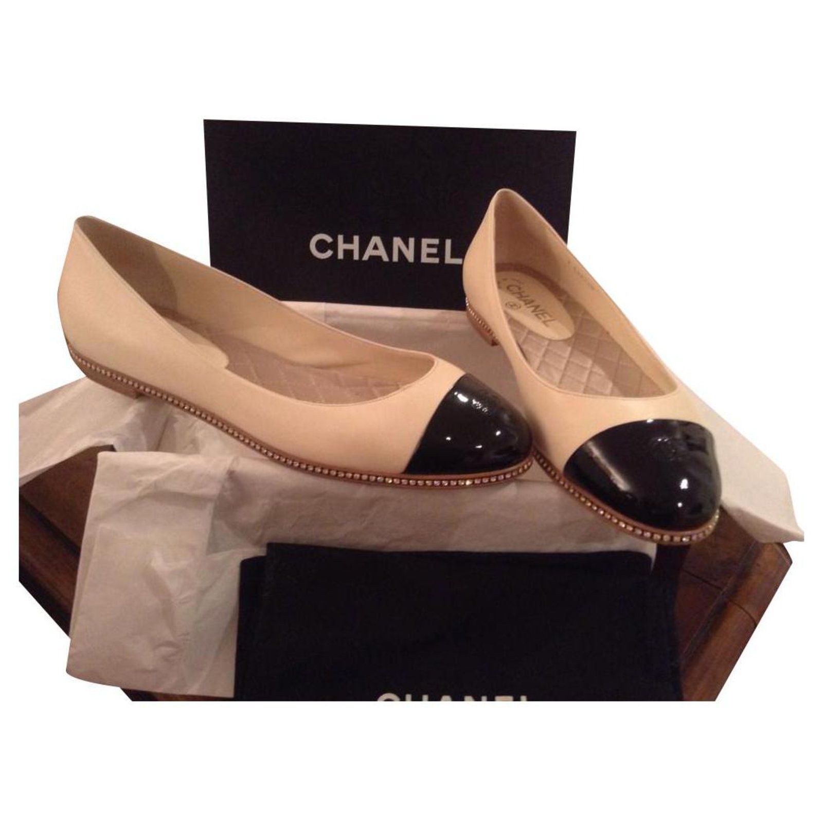 Chanel Ballet flats Cream Leather ref.166001 - Joli Closet