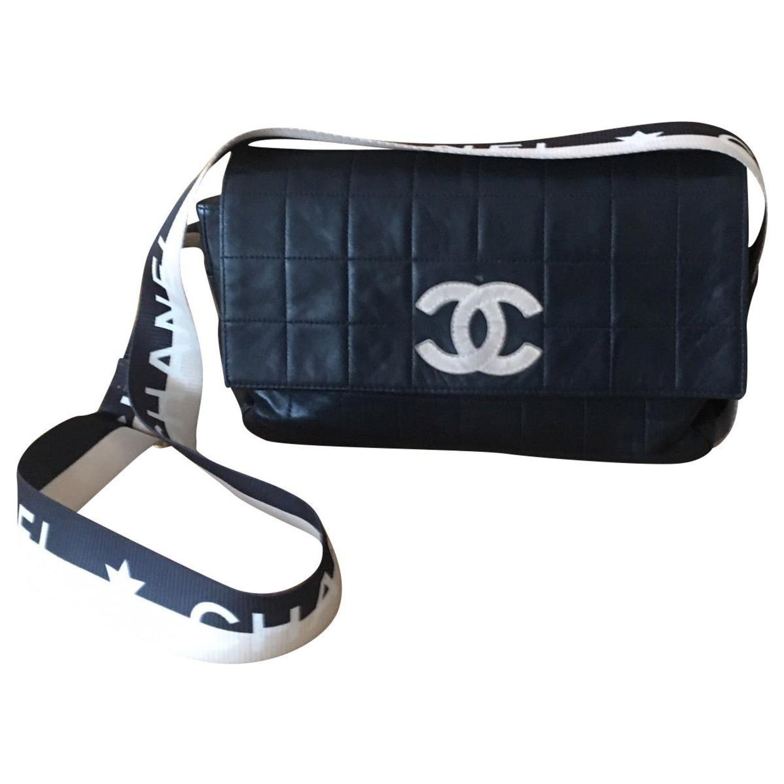 Chanel SPORT LINE FLAP Black Lambskin ref.167392 - Joli Closet