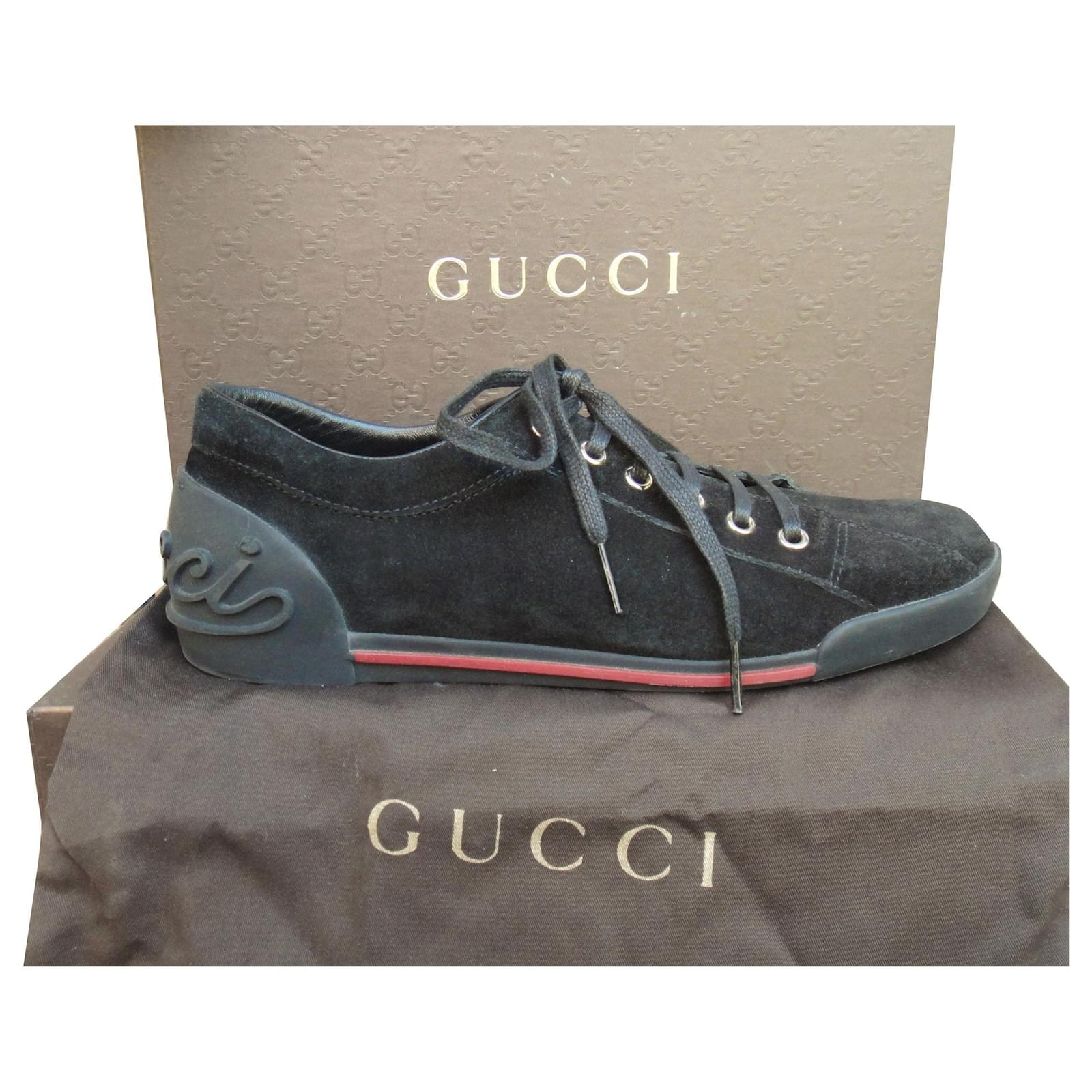 Zapatillas Gucci p 39 1/2 Negro Gamuza Joli Closet