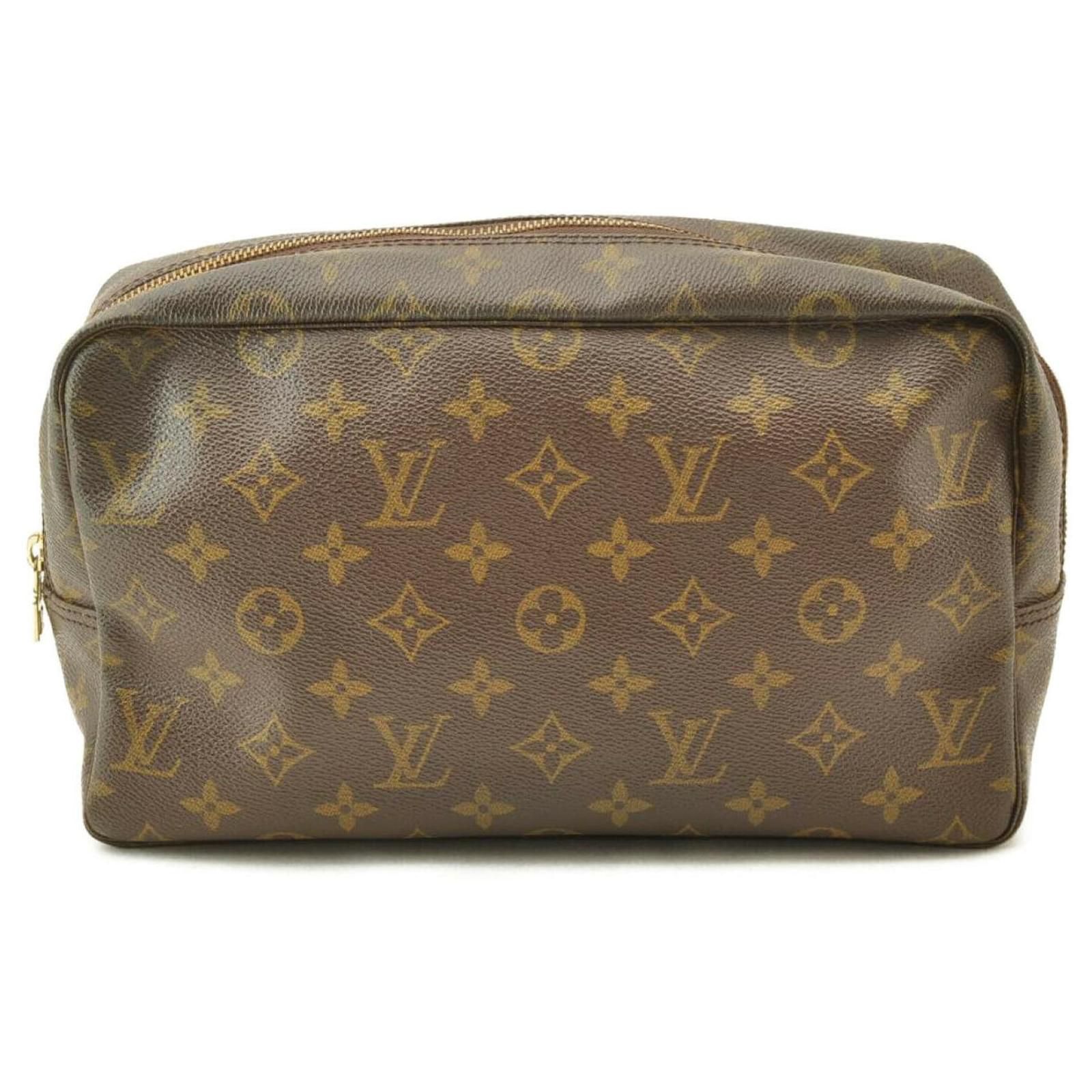 Louis Vuitton Monogram Trousse Toilette 28 Marrone Tela ref.171182 - Joli  Closet