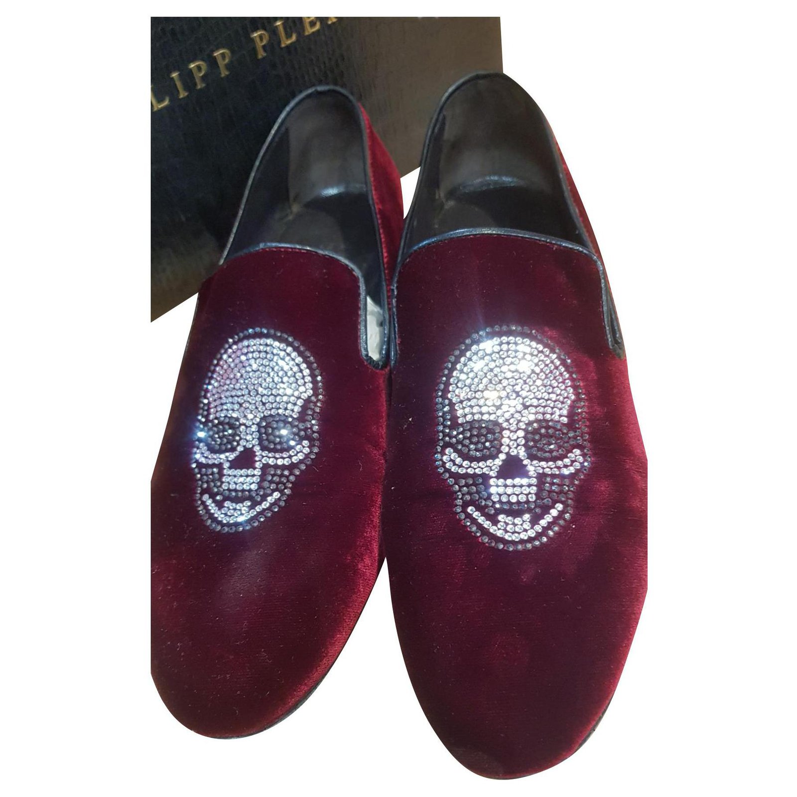 skull flats shoes