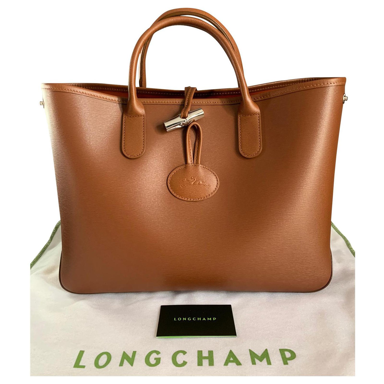 Sac Longchamp Roseau S porté main camel