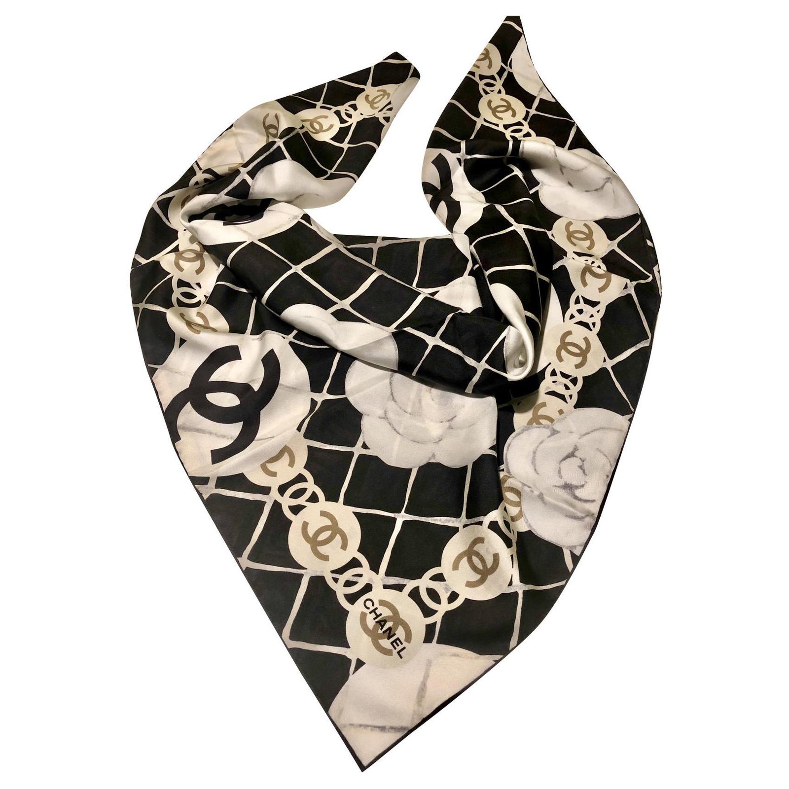 SCARVES CHANEL  Only Authentics