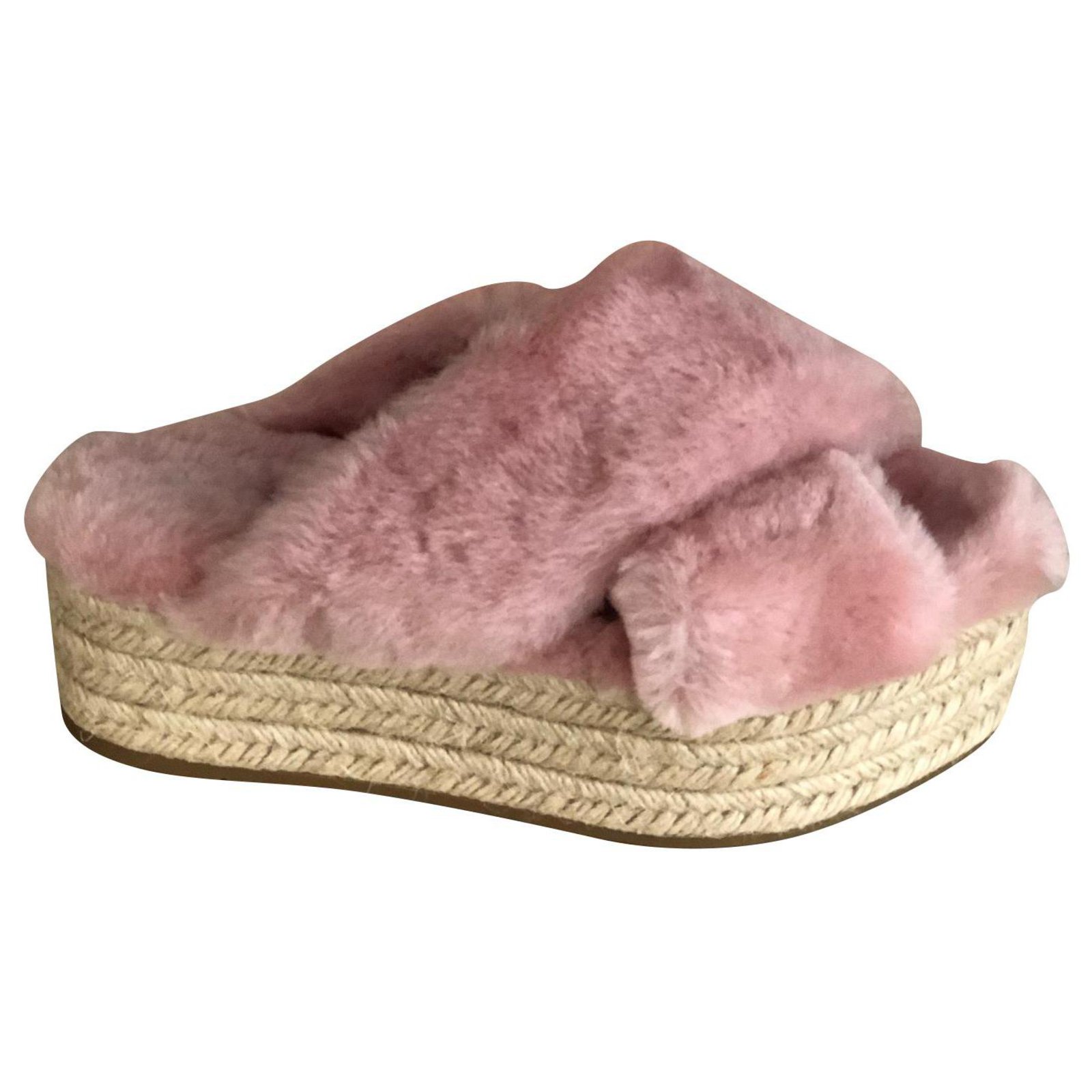 miu miu fur slides