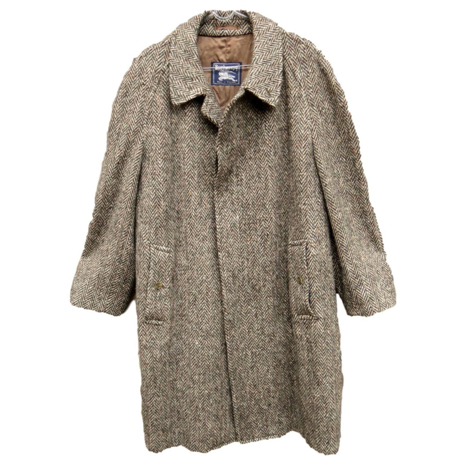Burberry men's vintage coat in Irish Tweed t 54