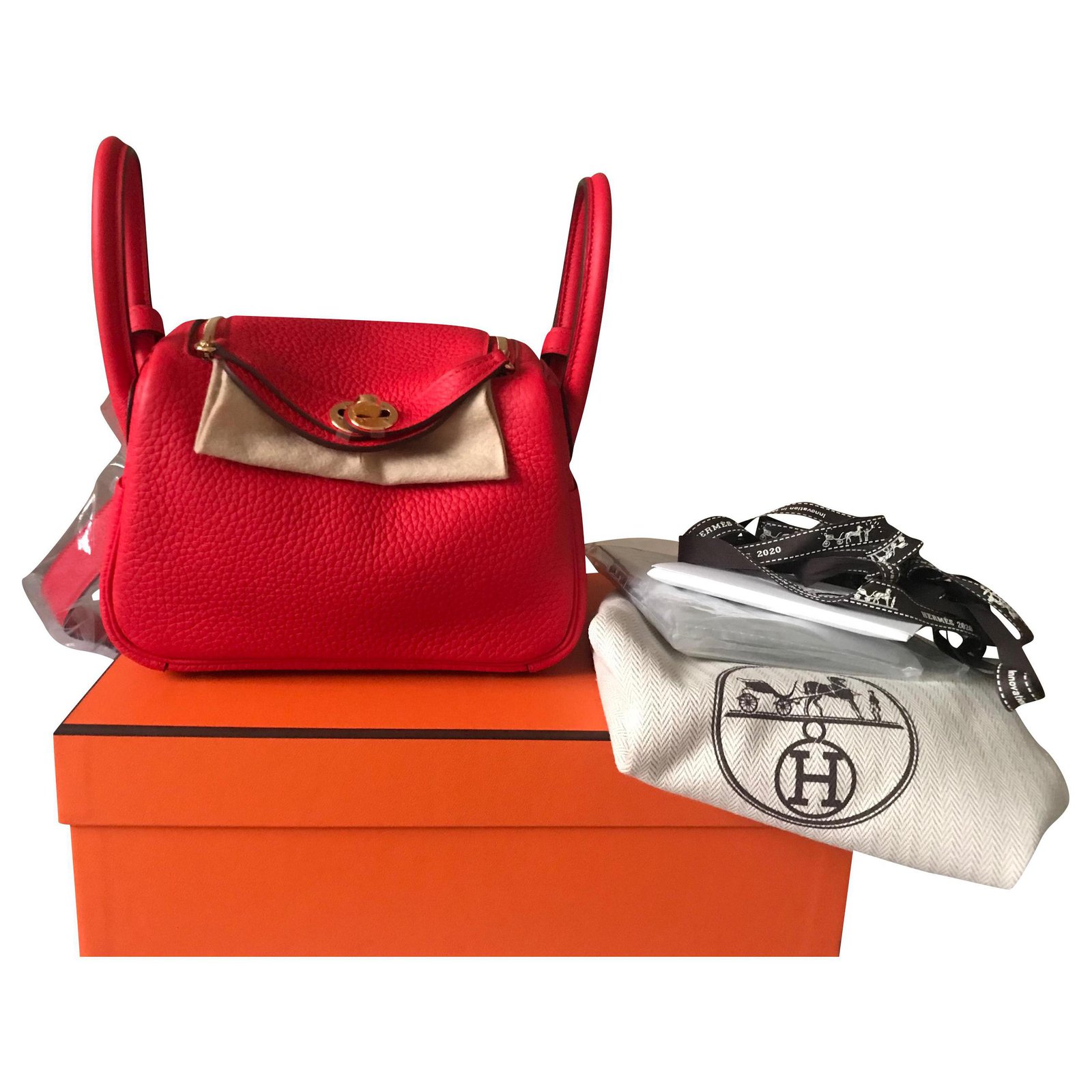 Lindy leather handbag Hermès Red in Leather - 31377626