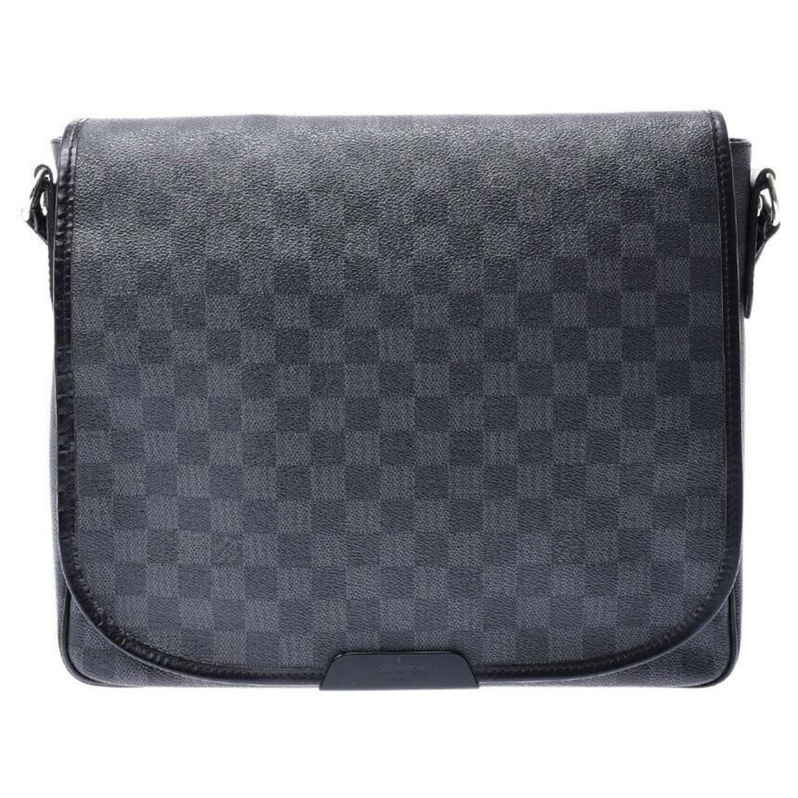 Louis Vuitton Damier Graphite Daniel MM Messenger Bag Louis Vuitton | The  Luxury Closet