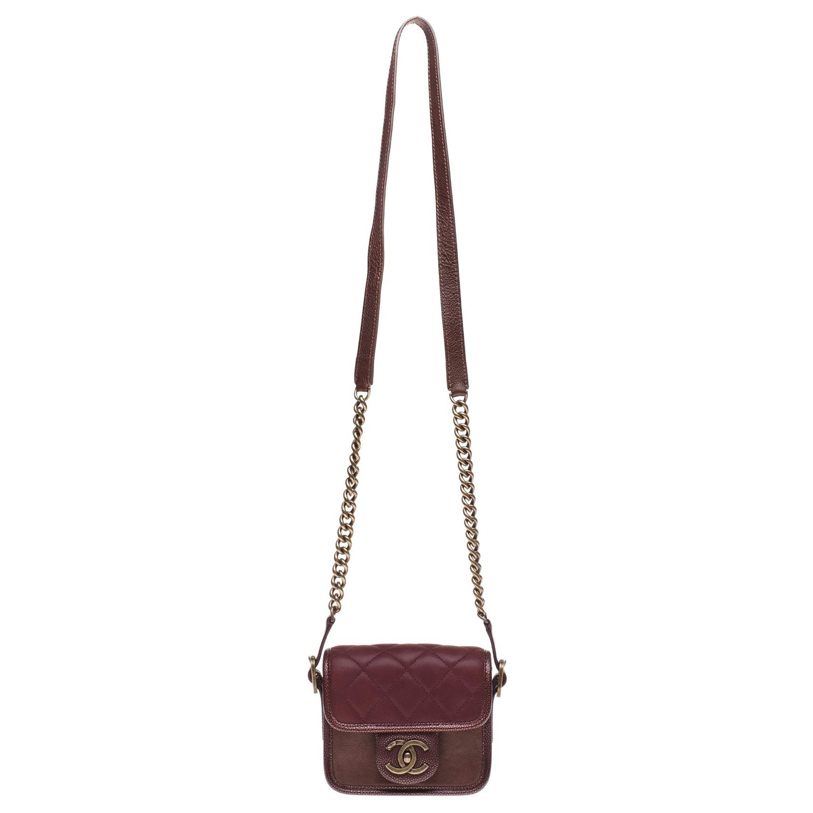 Superb Mini Chanel burgundy handbag in partially quilted leather, hardware  in aged gold metal in excellent condition! Dark red ref.189537 - Joli Closet